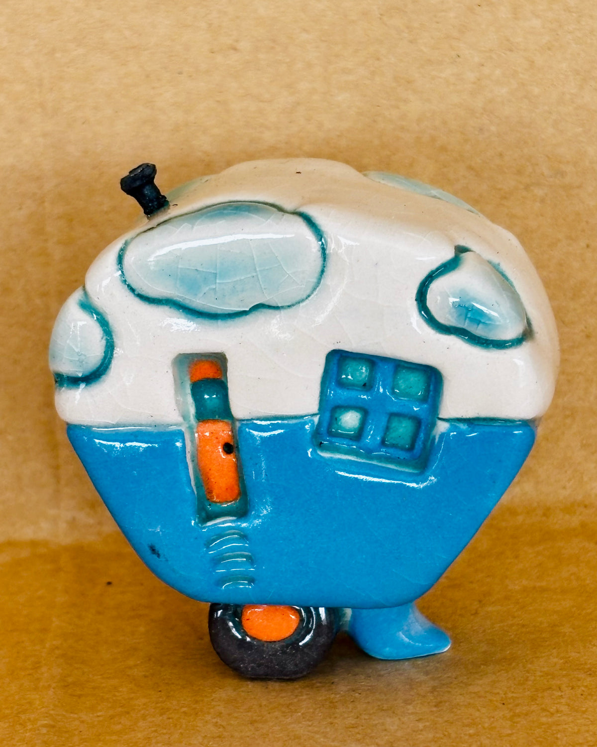 Small Retro Collectable Ceramic Caravan 9