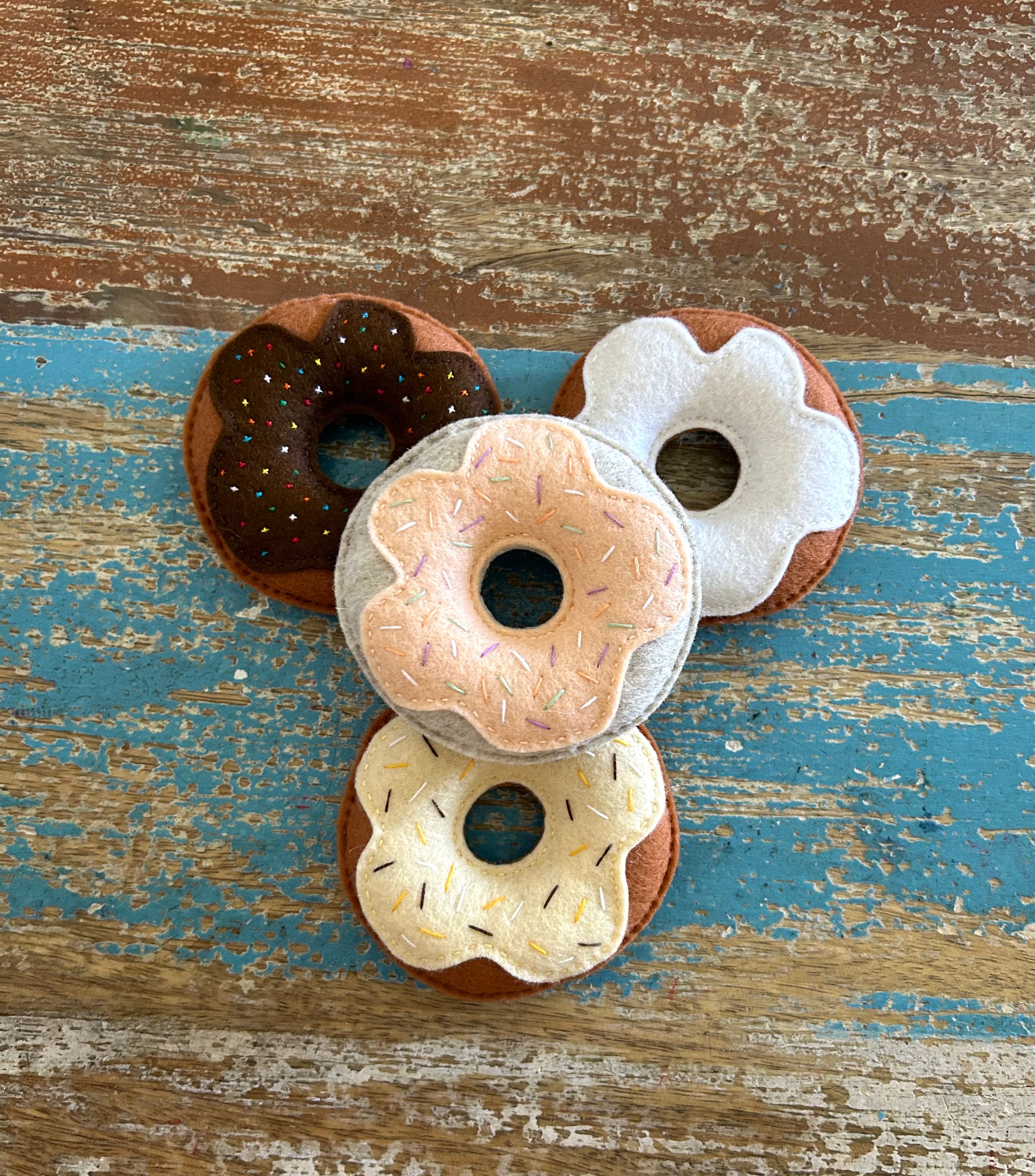 Set of 4 donuts, peach, ready to post, play food, play kitchen, felt food
