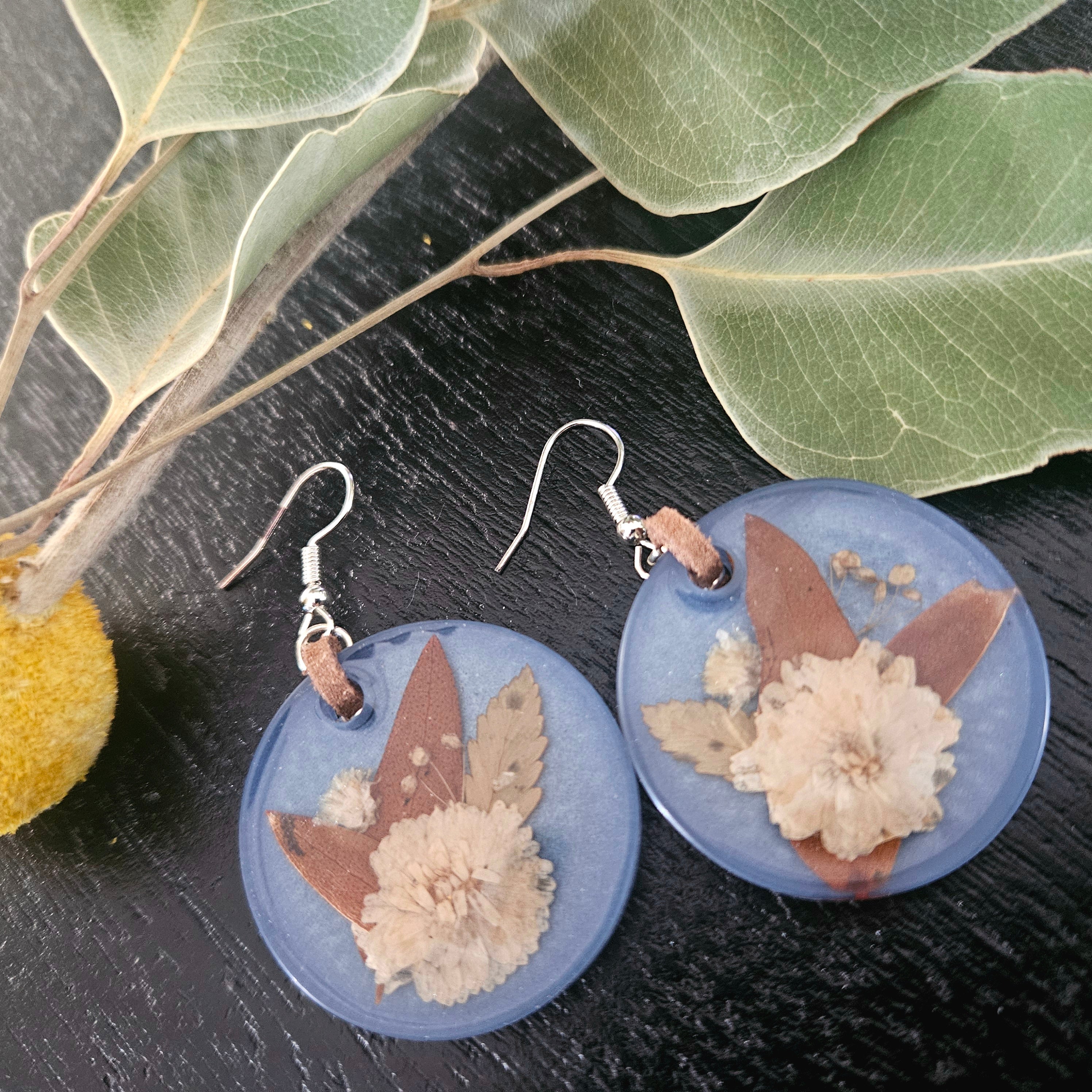 Handmade Blue Resin & Cream Floral Earrings 🌿