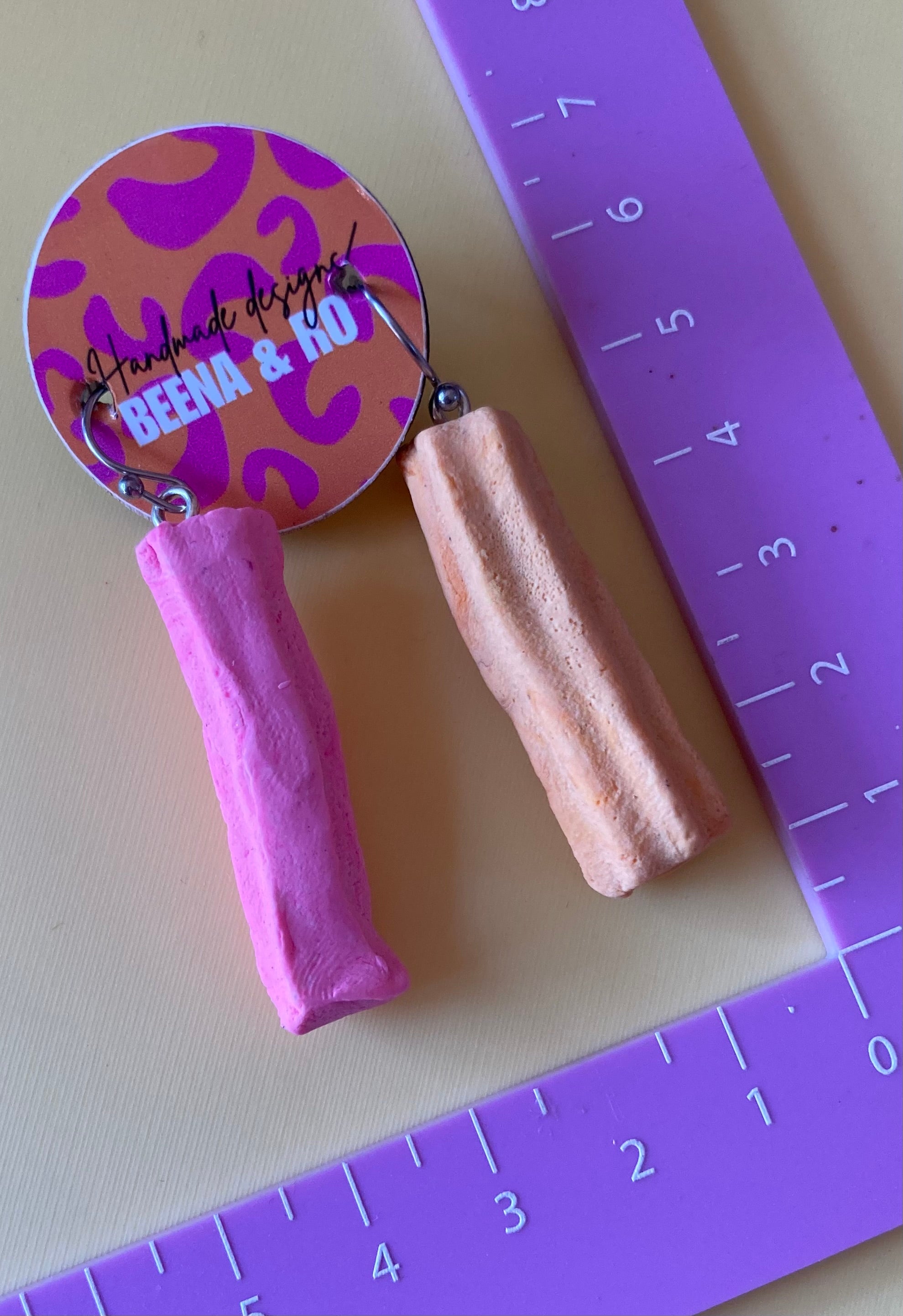 Lolly musk stick earrings