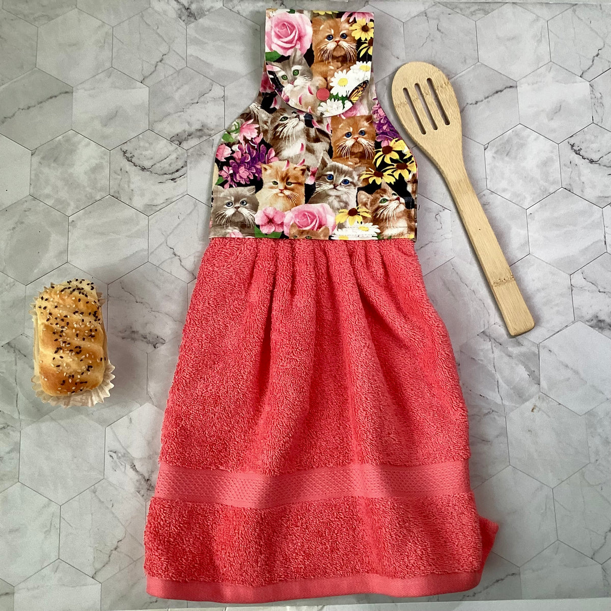 Kittens and roses (pink) hanging hand towel.