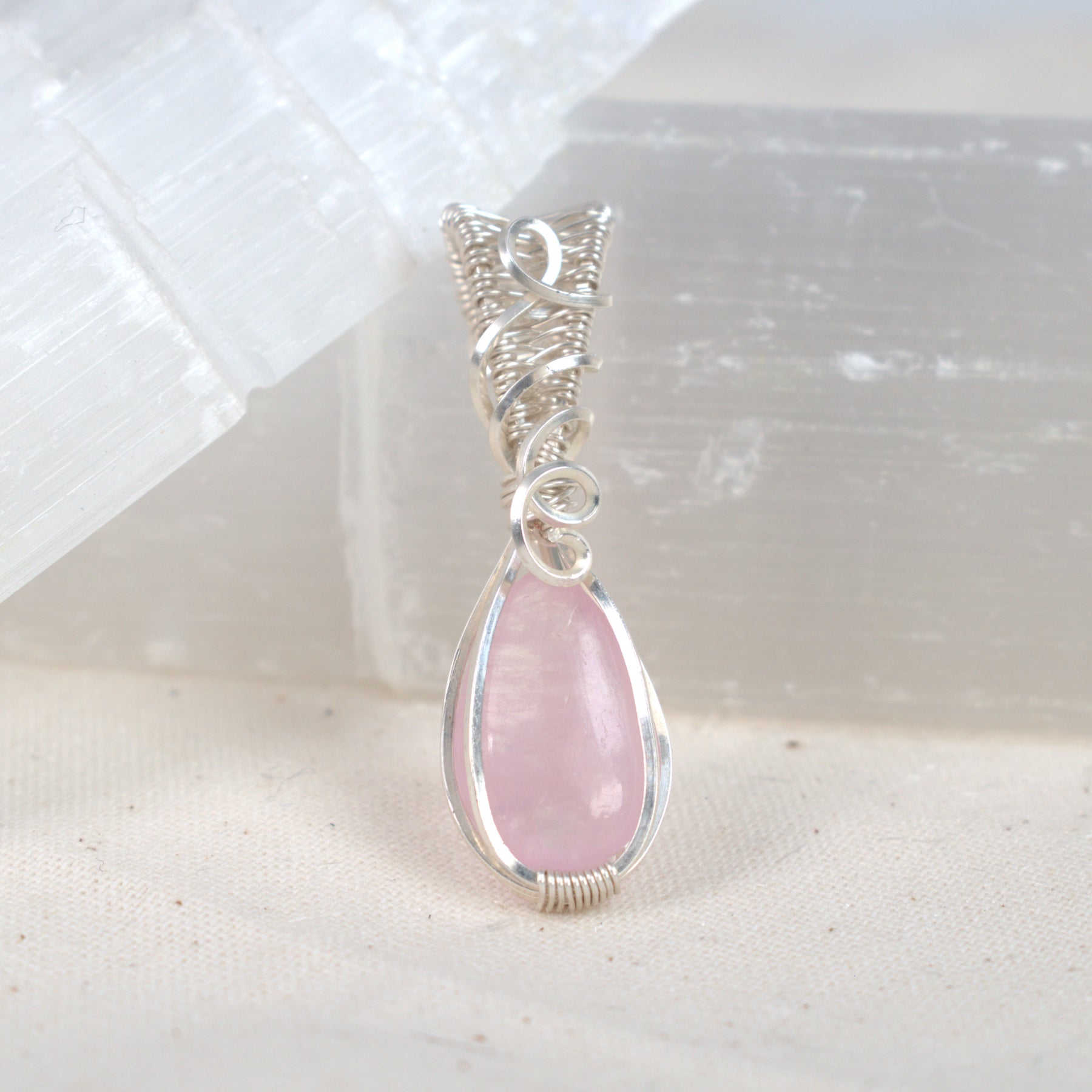 Amity - Natural Morganite Pendant in Silver-Filled Wire