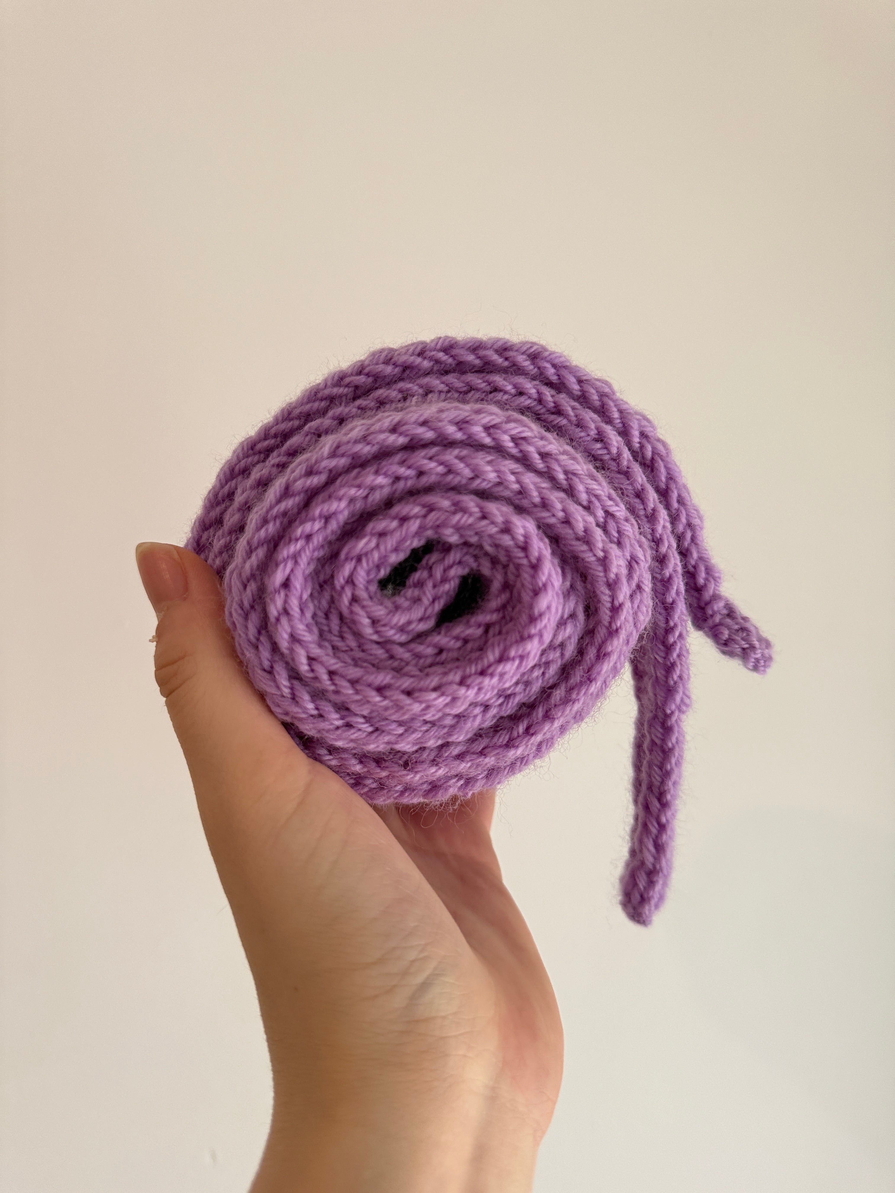 Knit sophie scarf in light purple lilac