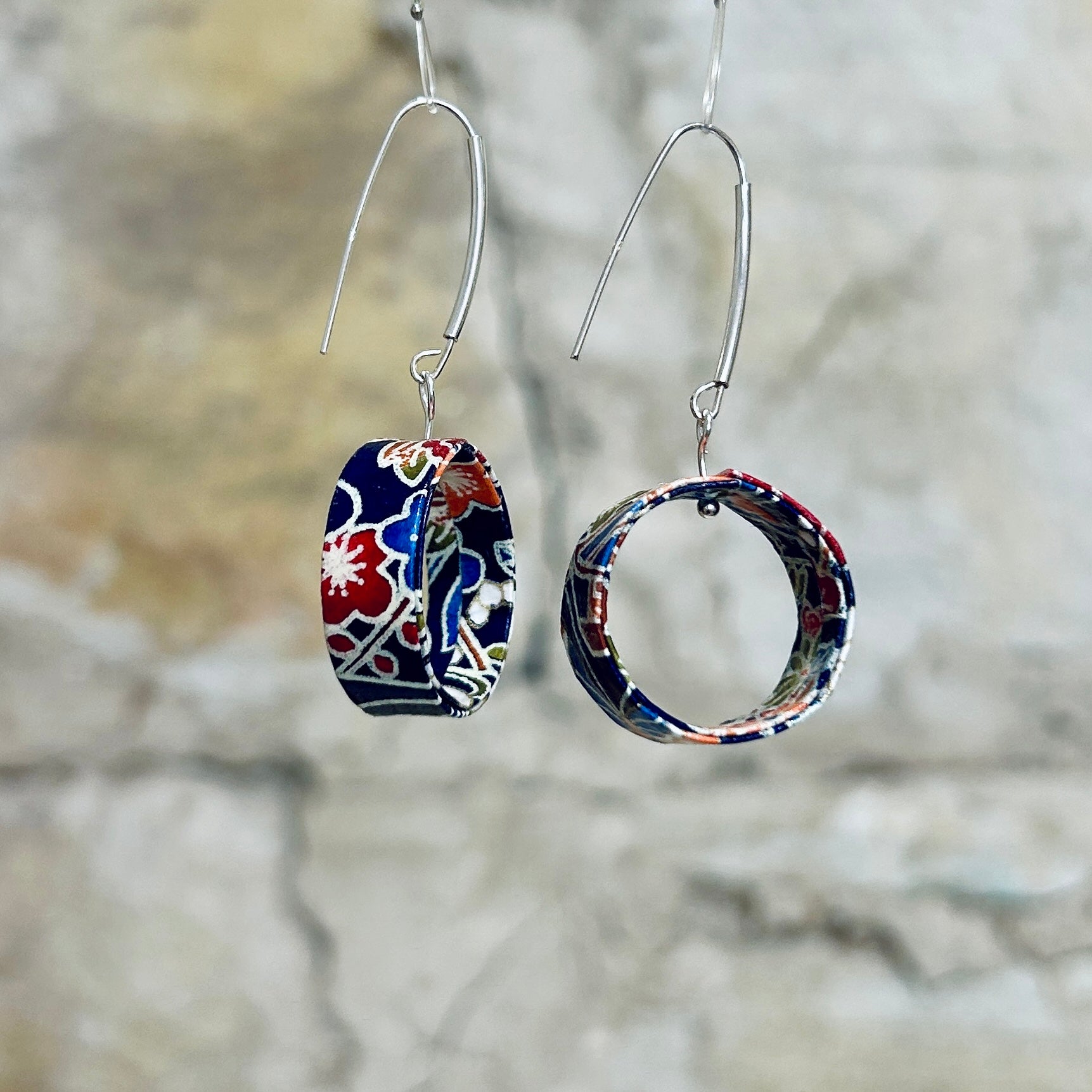 Navy Blue Red White Hoop Style Earrings: Dia. 2.5cm x L5.5cm