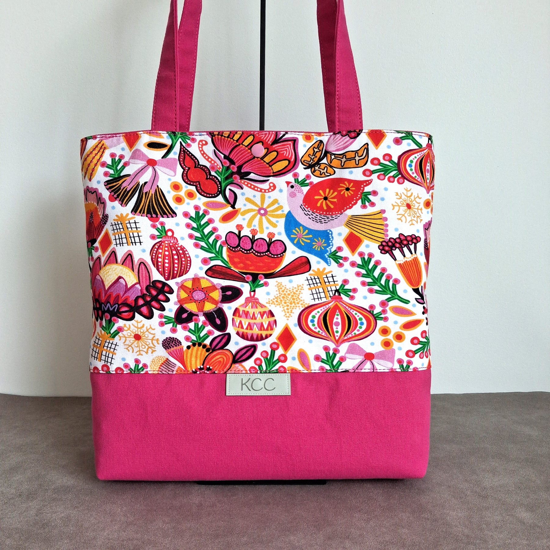 Quietly Christmas - Medium sized Tote Bag
