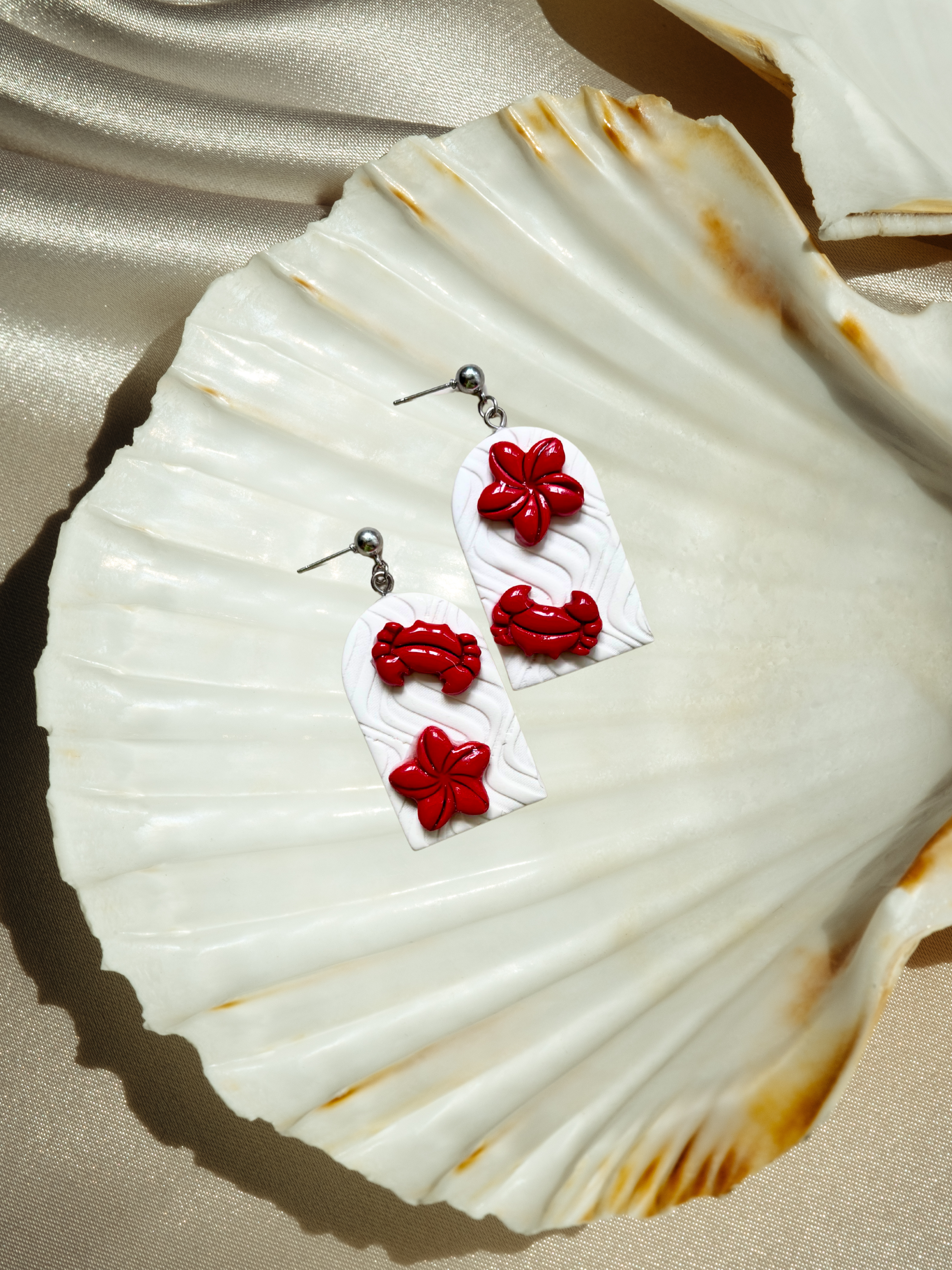 Seaside Stories | Lobster Dangle Earrings