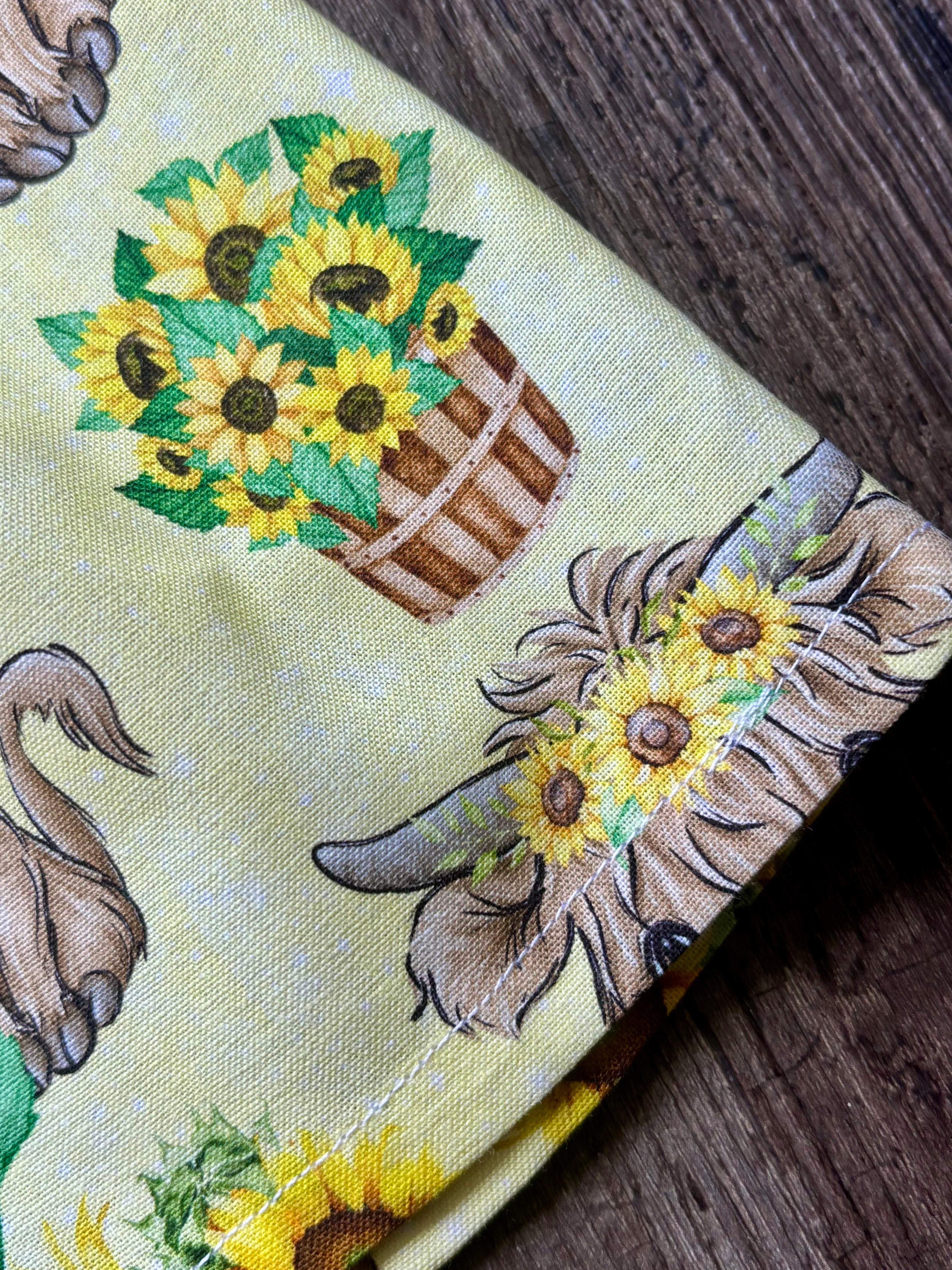 Shorts size 1 Sunflower & Highland Cows