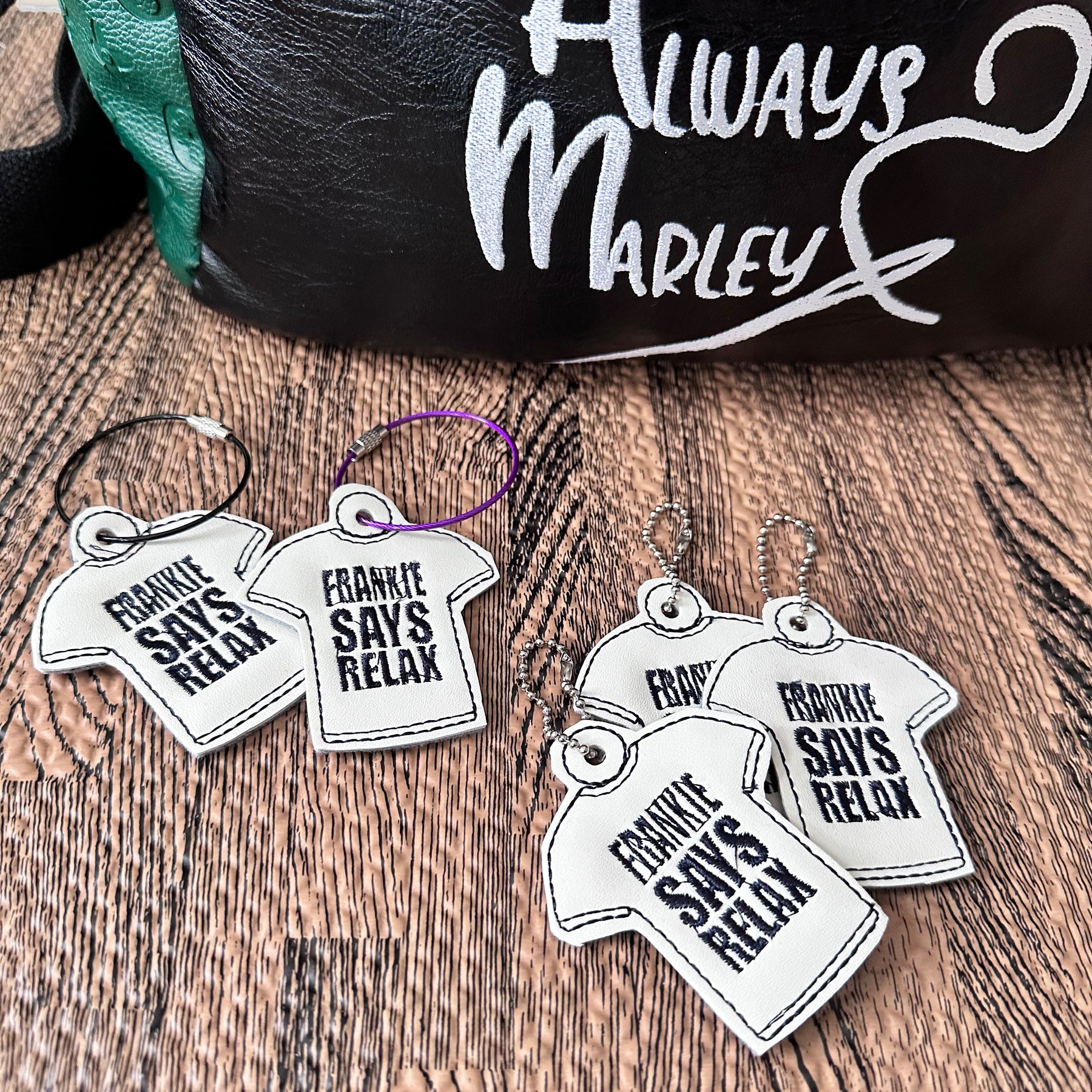 Relax bag tag / book mark