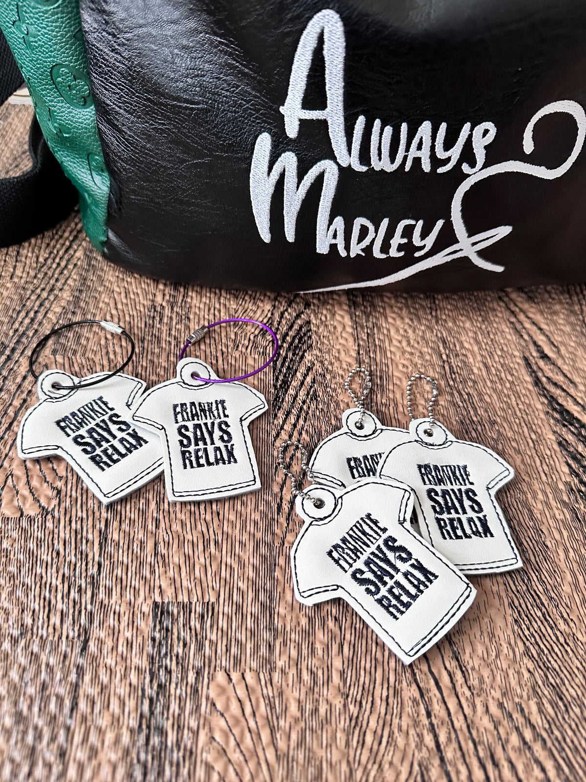 Relax bag tag / book mark