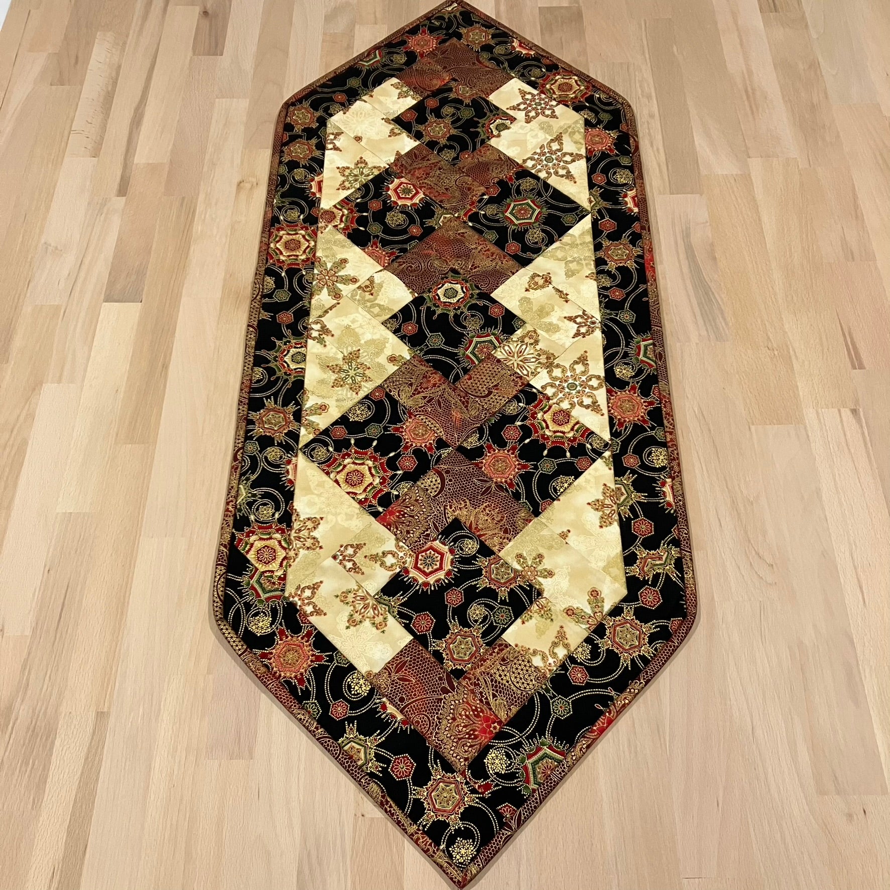 Christmas table runner handmade quilted Australia