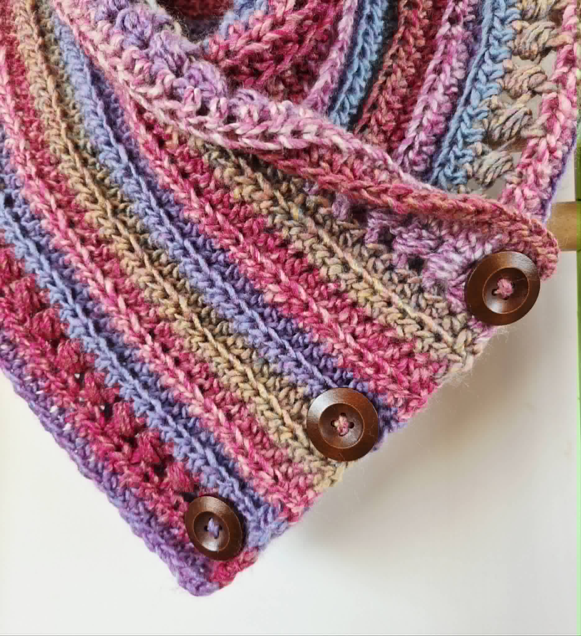Ladies Neck warmer | Cowl | Scarf | Purple Pink | Adult | Vintage | Crochet | Buttoned