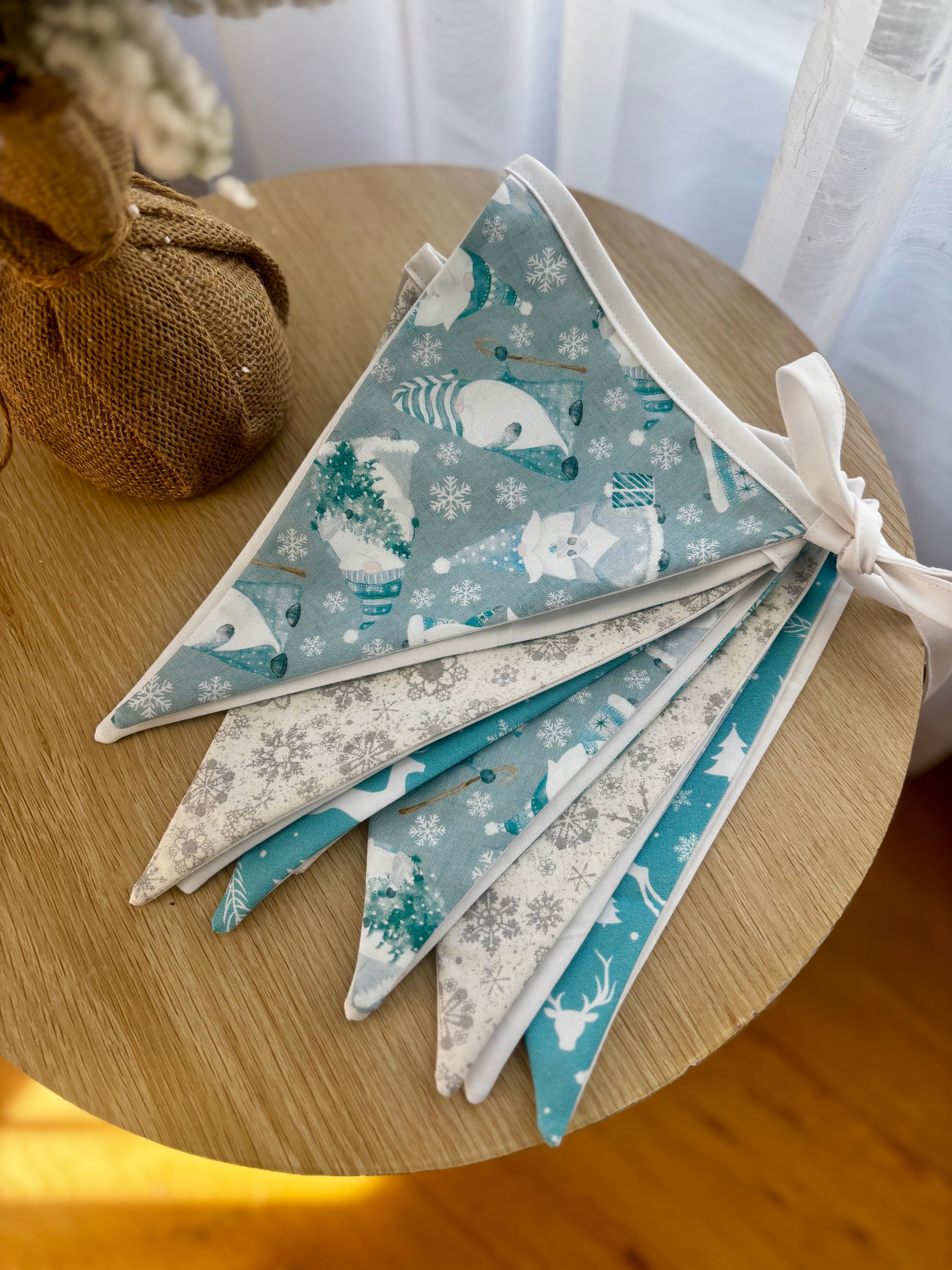 Handmade Christmas Bunting – Blue & White – 3 Metres – 12 Flags