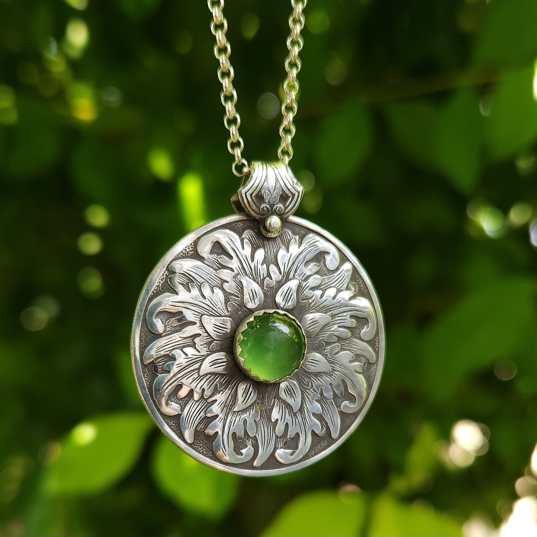 Leafy medallion with serpentine