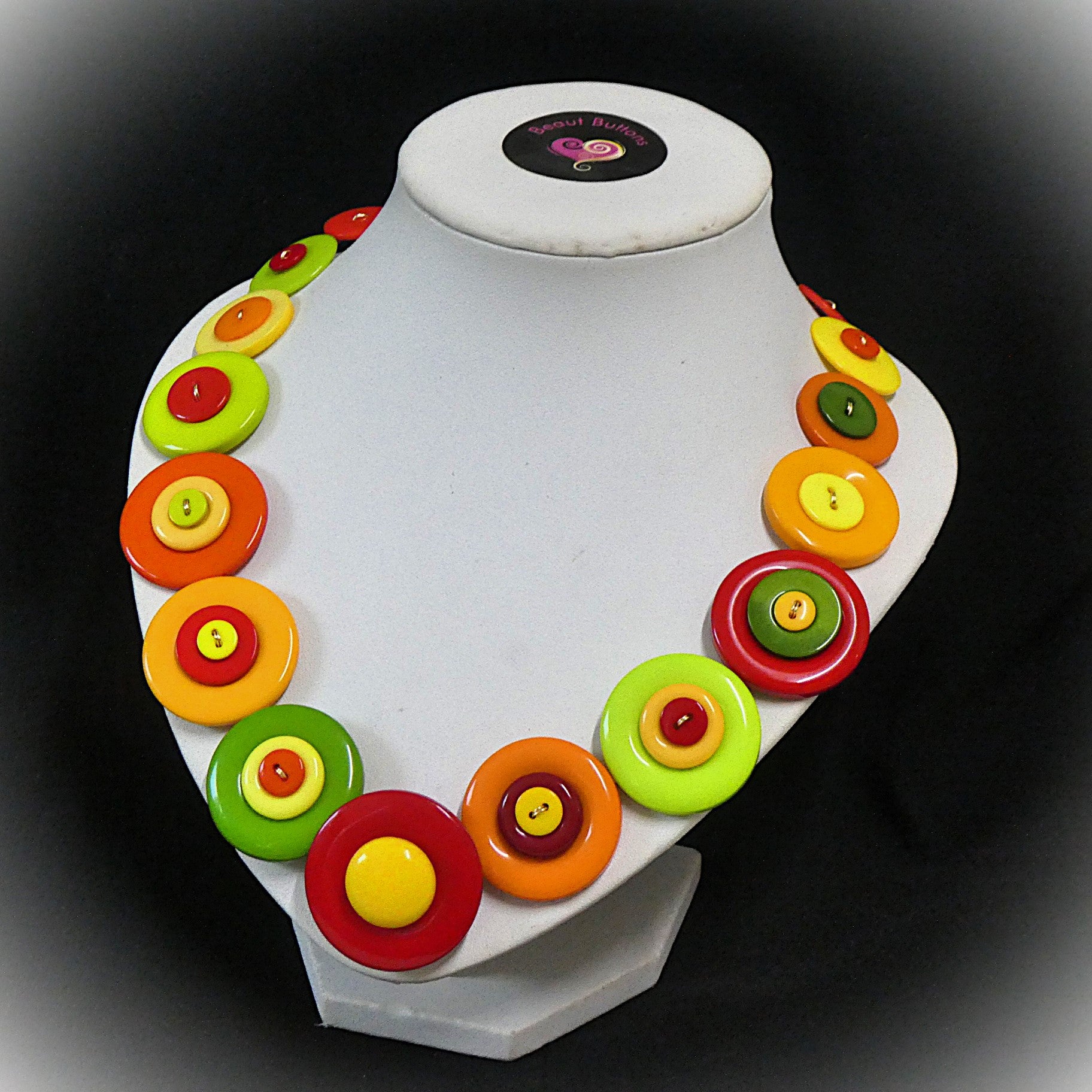 Button necklace - Tomato Salsa