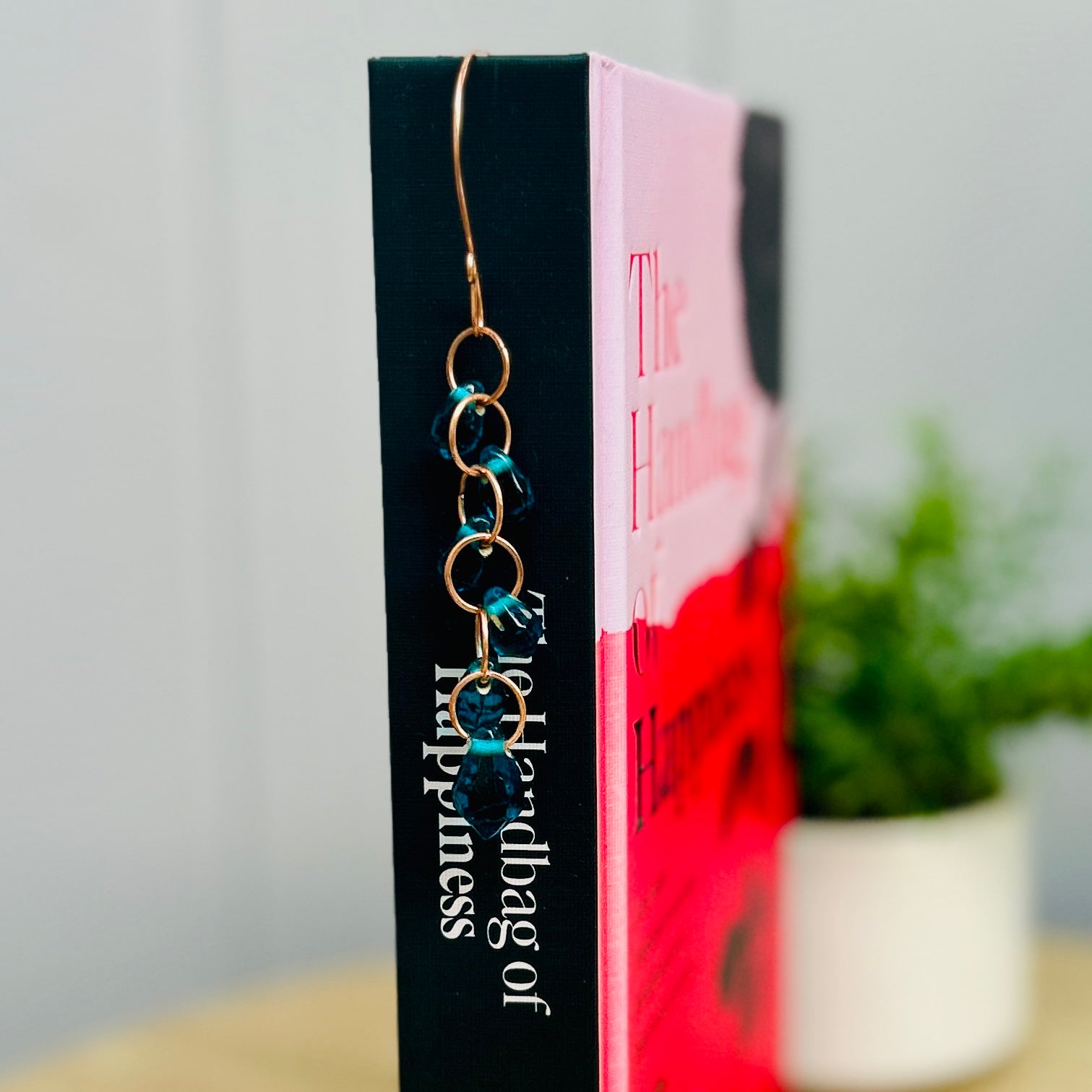 Bookmark . Copper wire . Green Teardrop Beads. Book Lover