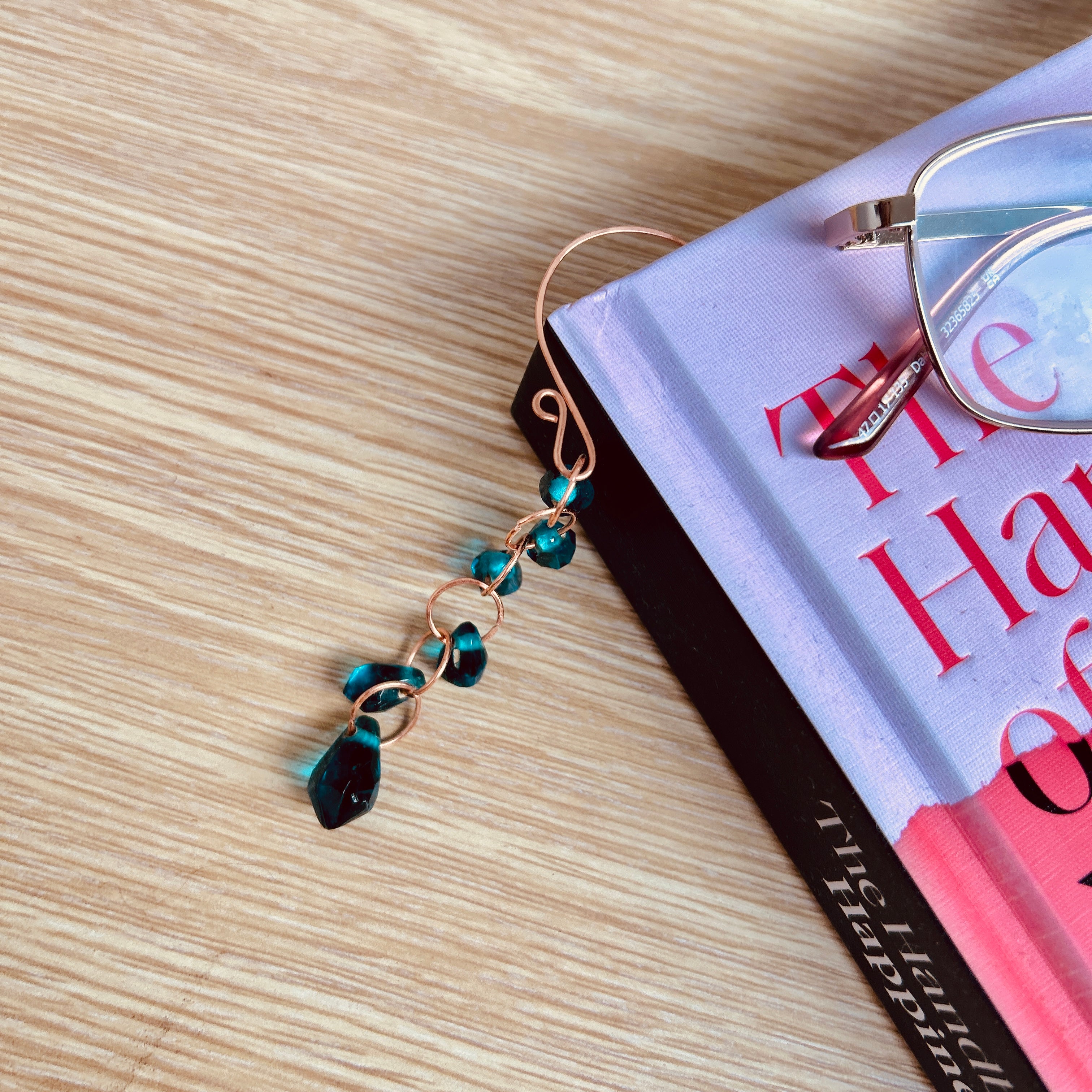 Bookmark . Copper wire . Green Teardrop Beads. Book Lover
