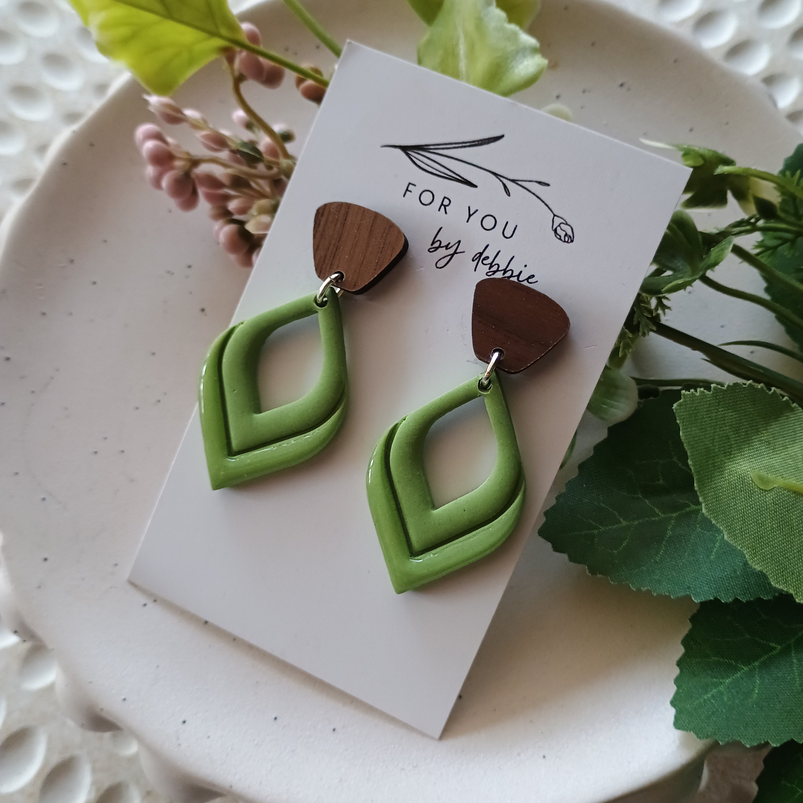 Diva polymer clay earring- wood stud