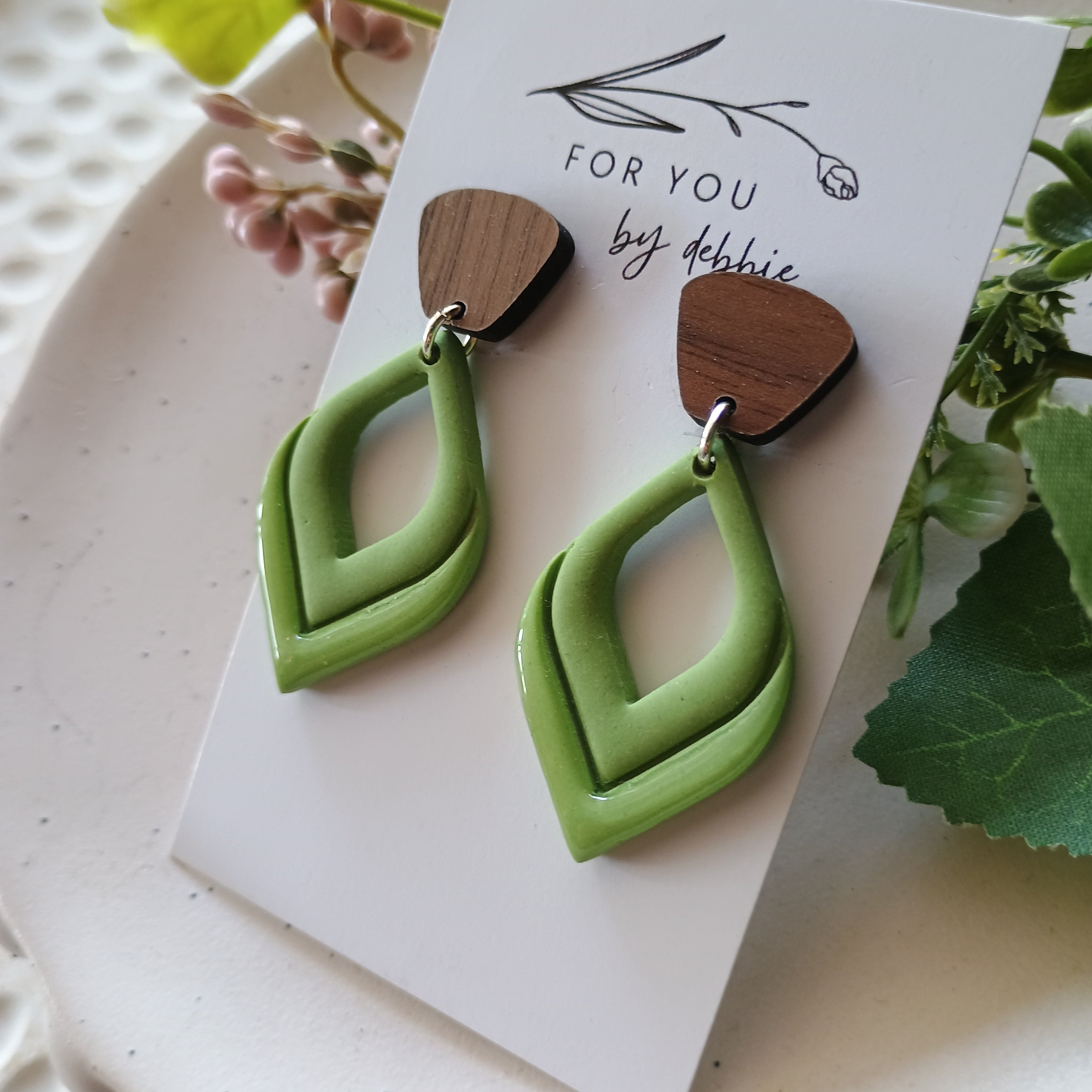 Diva polymer clay earring- wood stud