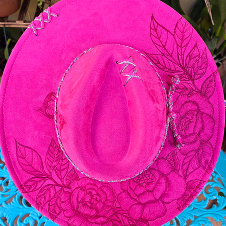Hand burnt fedora Butterfly collect : Peony flowers
