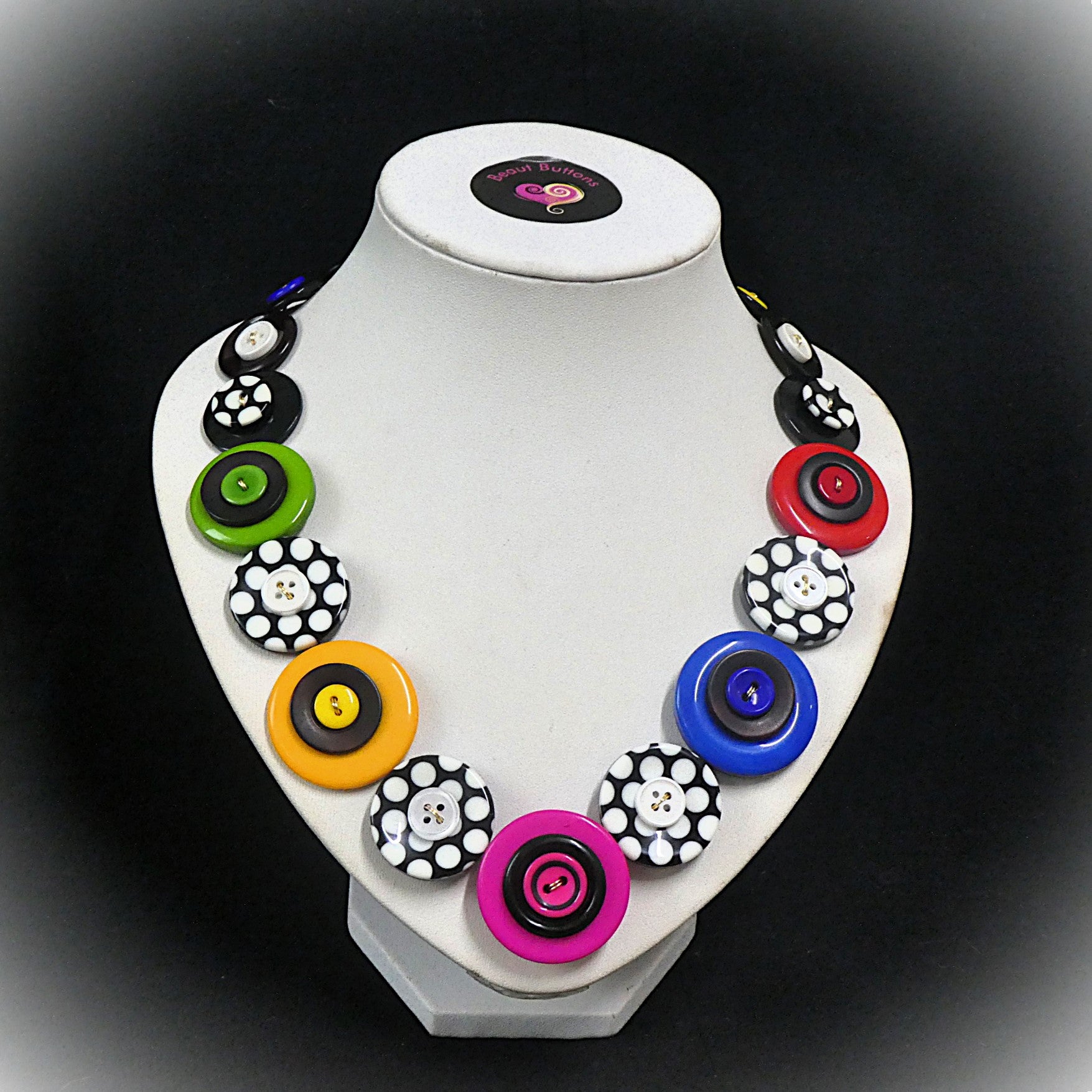 Button necklace - A Spot of Colour