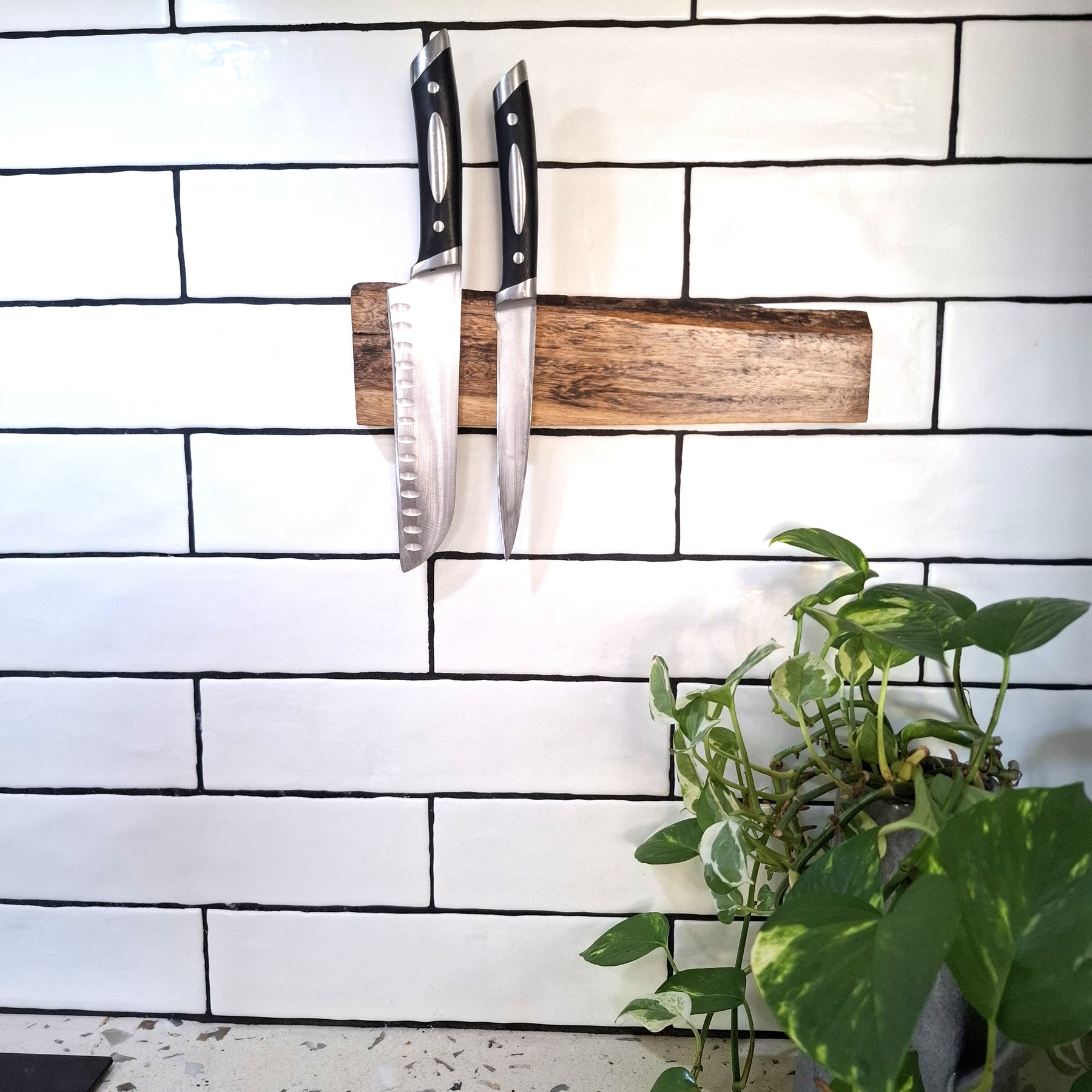 Handmade Wooden Magnetic Knife Holder: Wall-Mounted Kitchen Rack