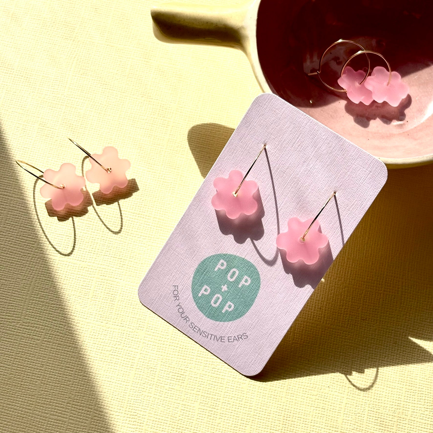 Bees Knees mini Flower hoop - Pale pink frost