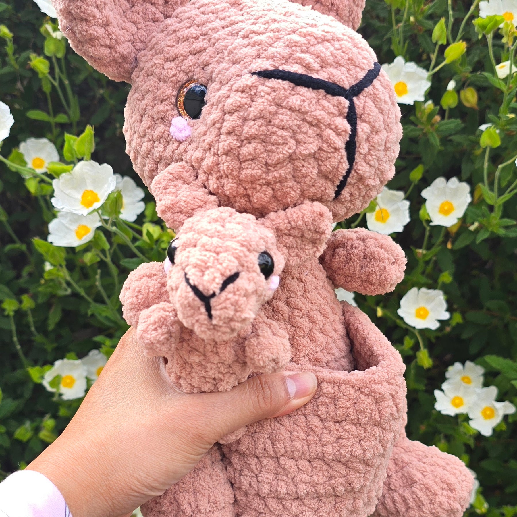 Mama Roo and Joey Lou - Crochet