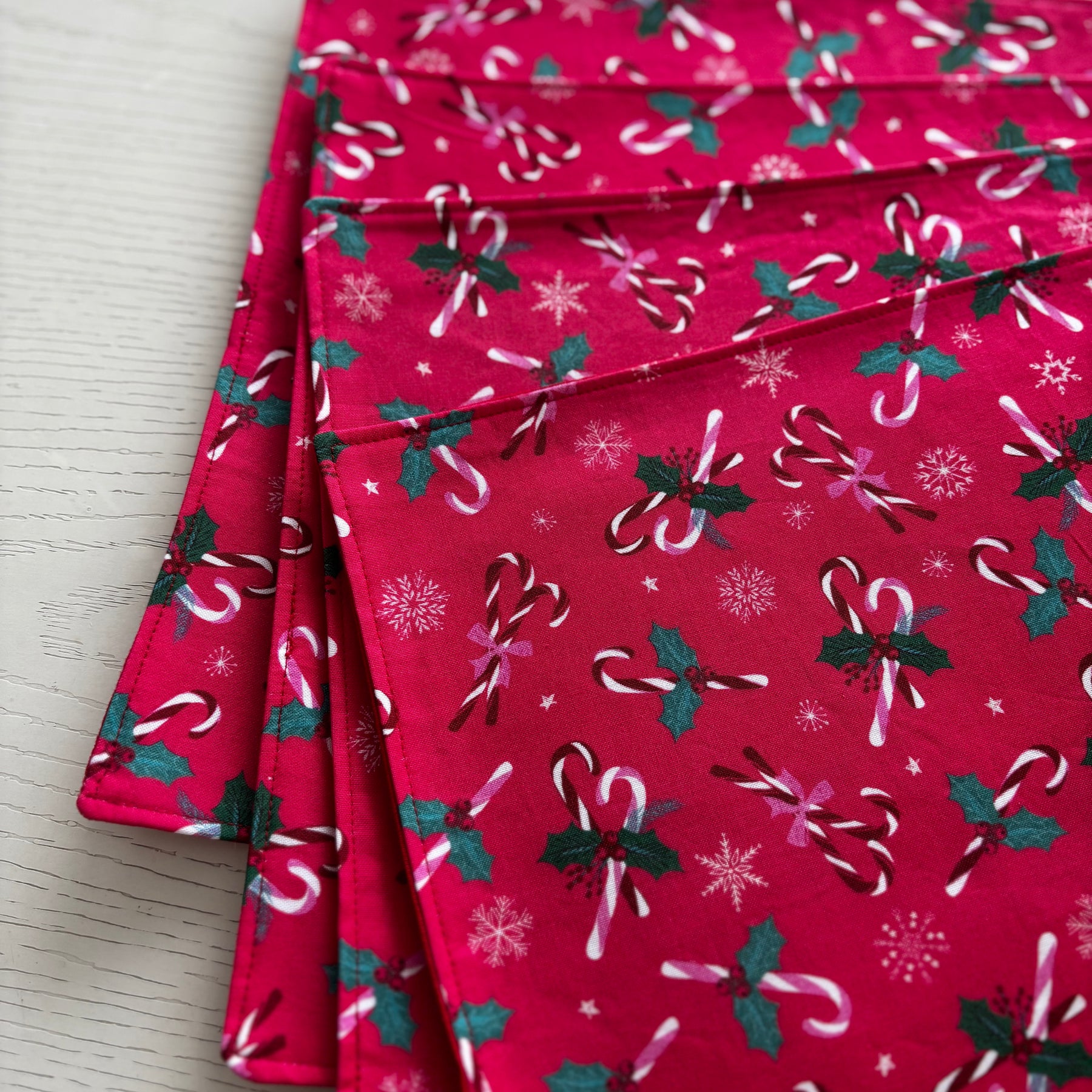 Christmas Candy Cane  Set 4 Placemats