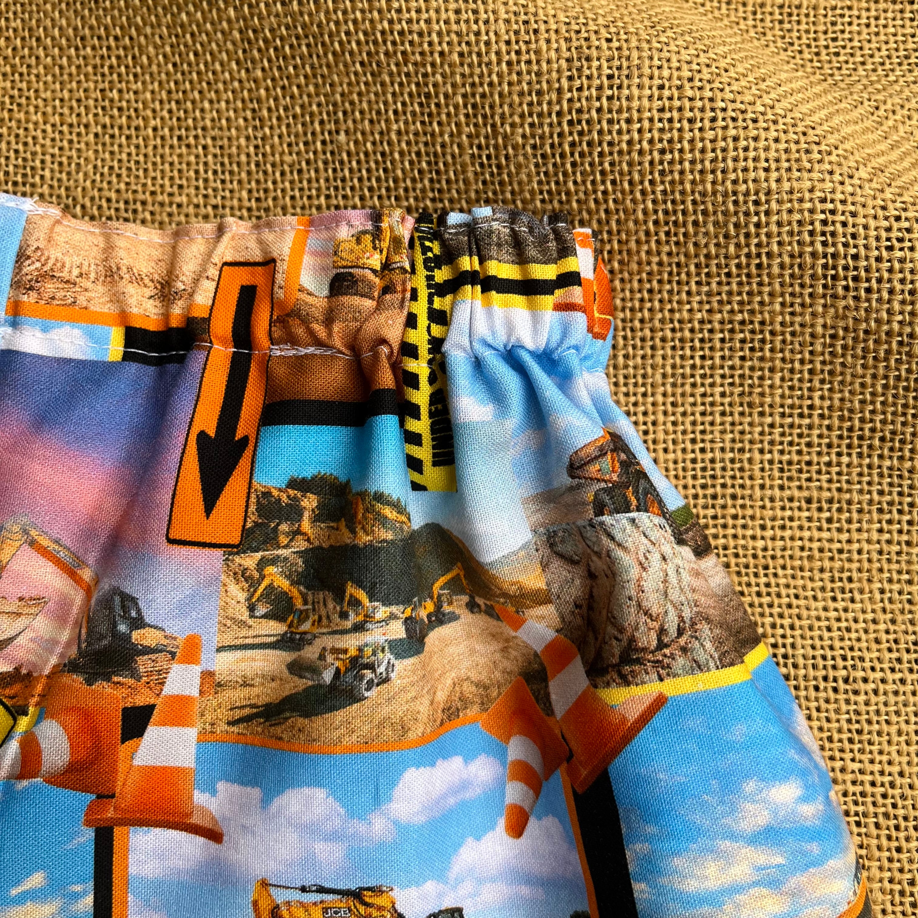 Toddler Boys shorts | under construction