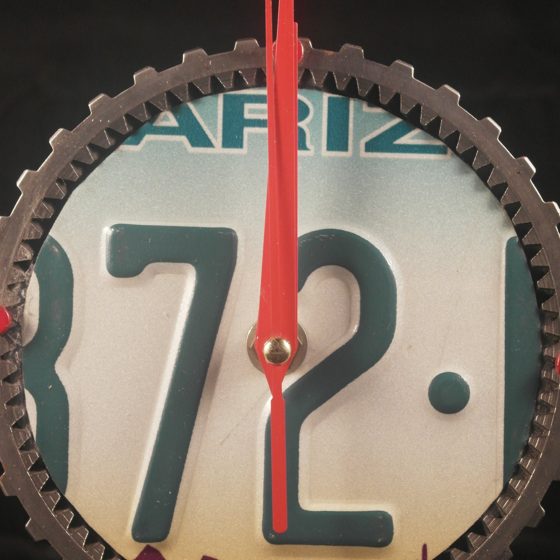 Real Car Part Gear Clock with USA Licence Plate Insert