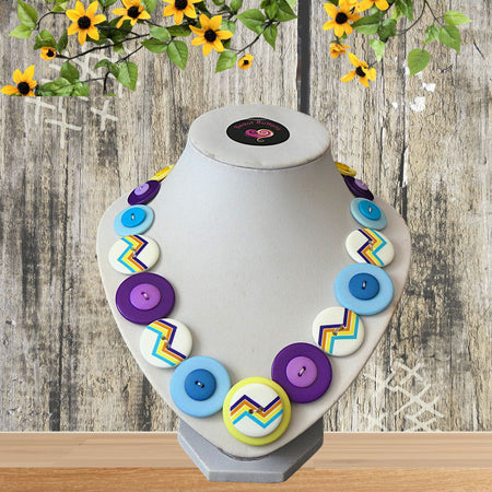 Colourful Button necklace - Zig Zags
