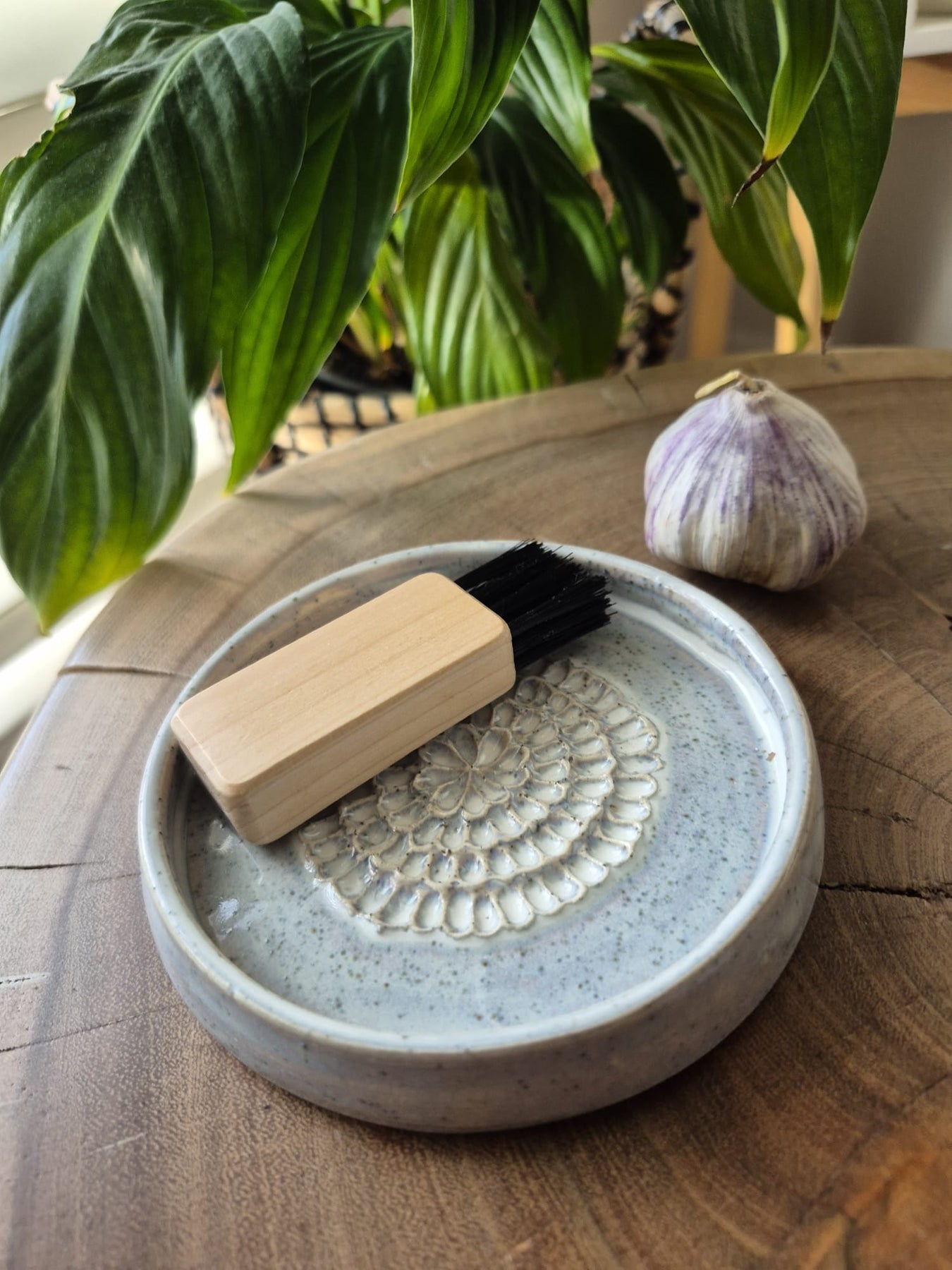 Ceramic Grater with Cleaning Brush