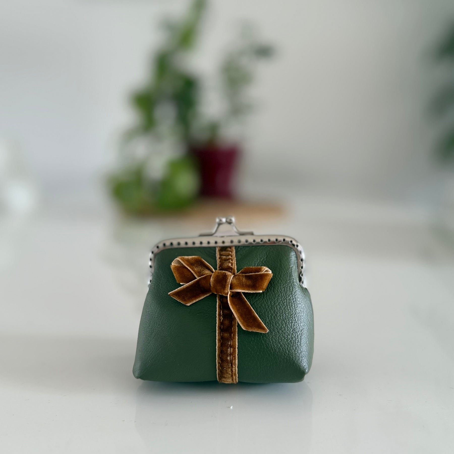 Coin purse with bow accent