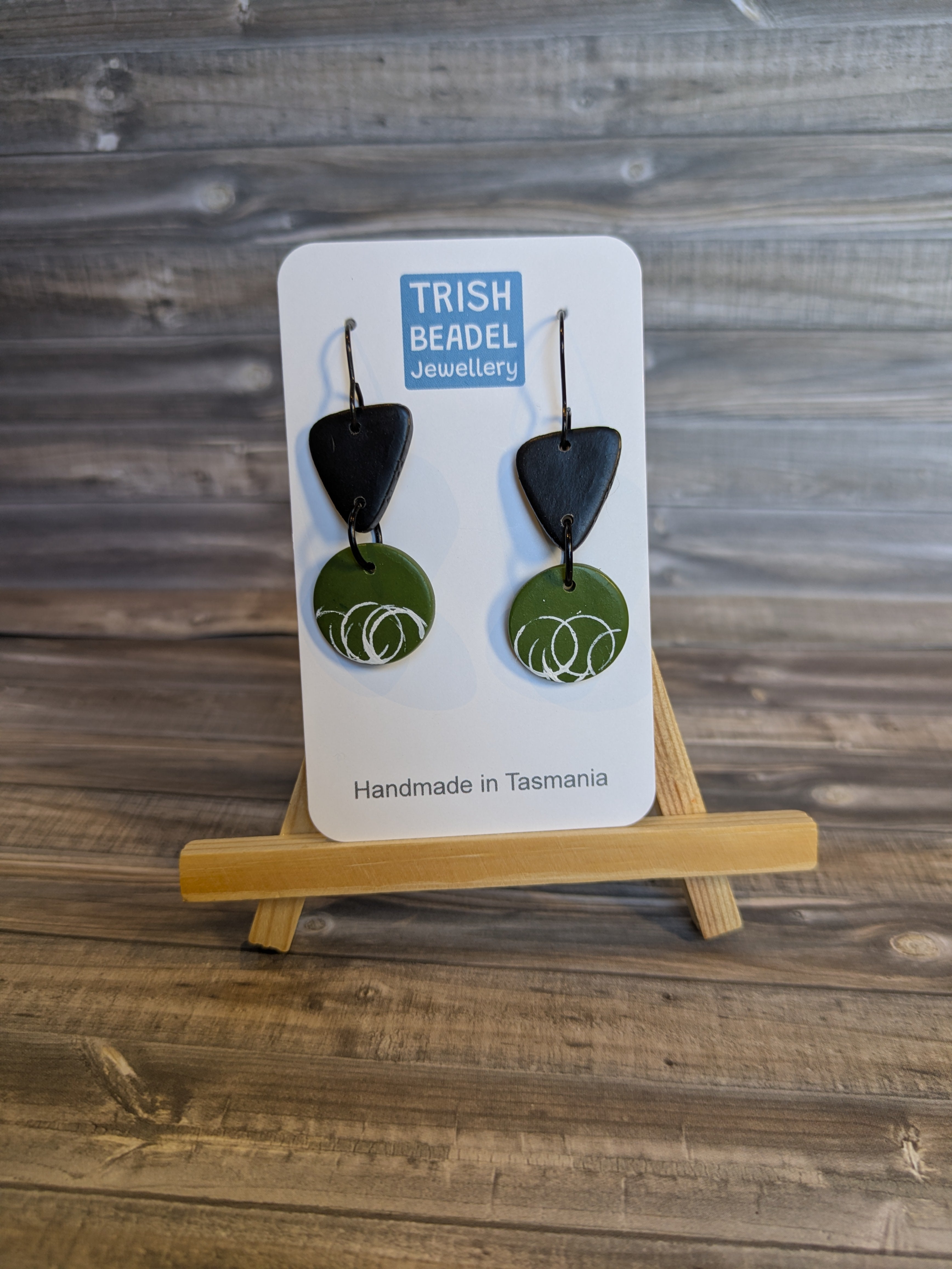 Green circle drop earrings