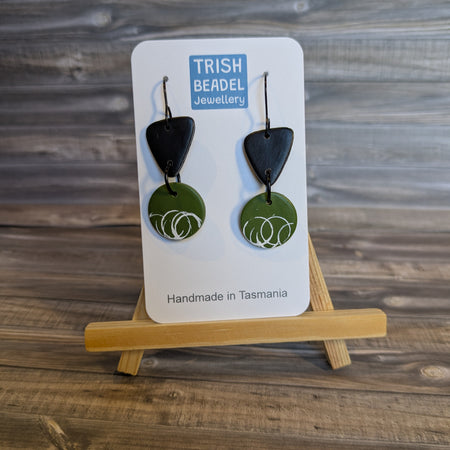 Green circle drop earrings