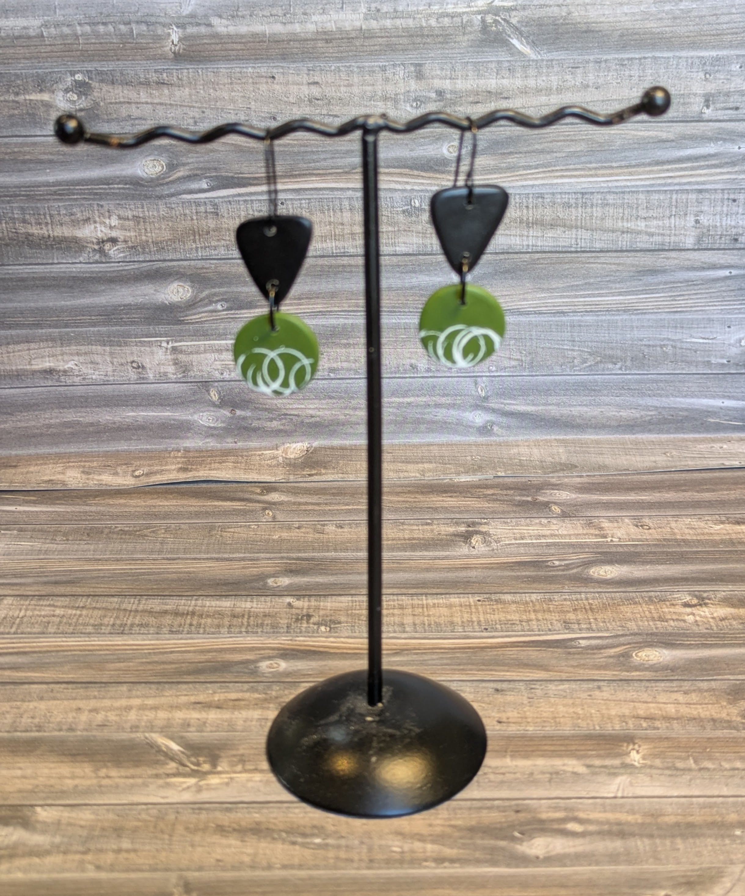 Green circle drop earrings