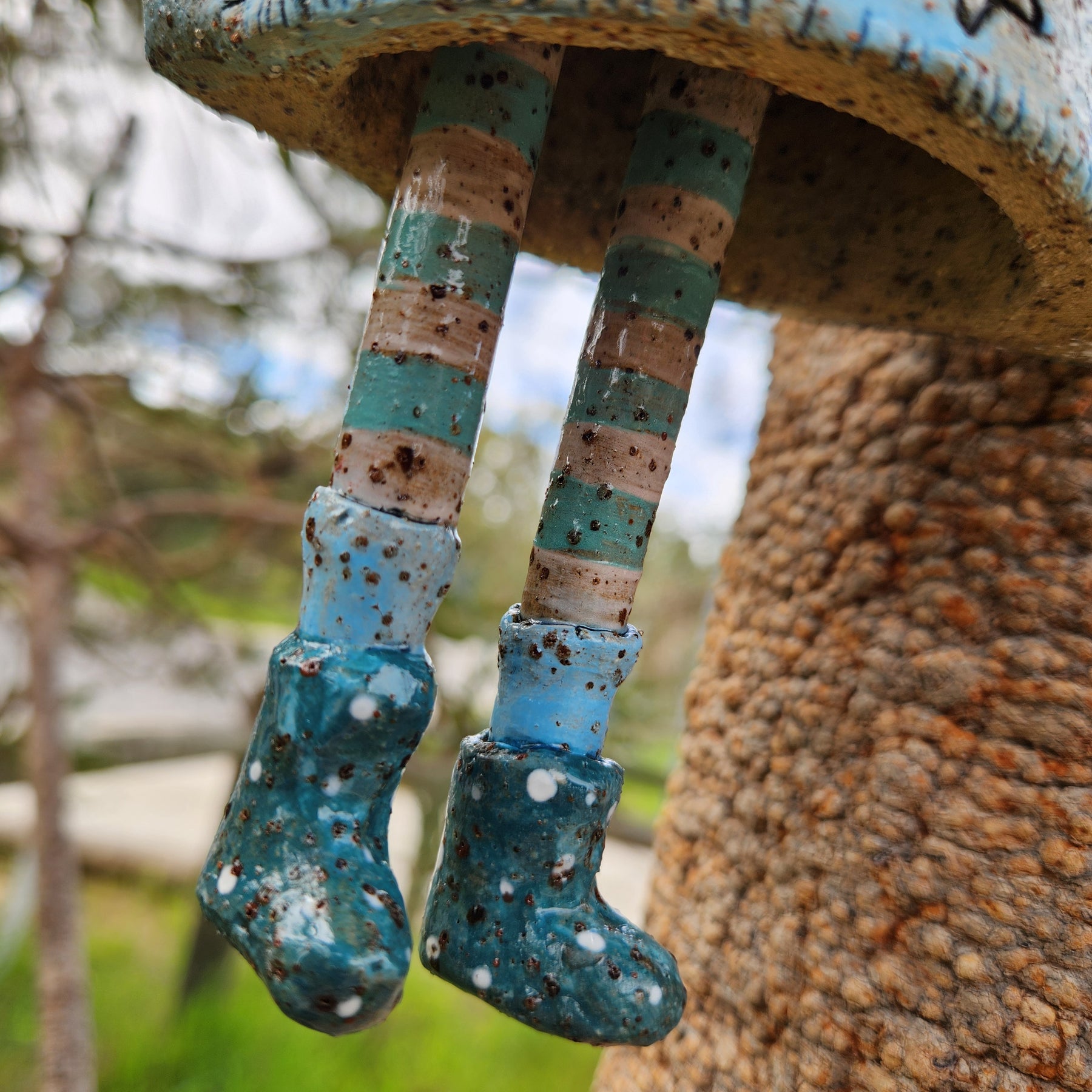Clay windchime, little girl, stars, spots