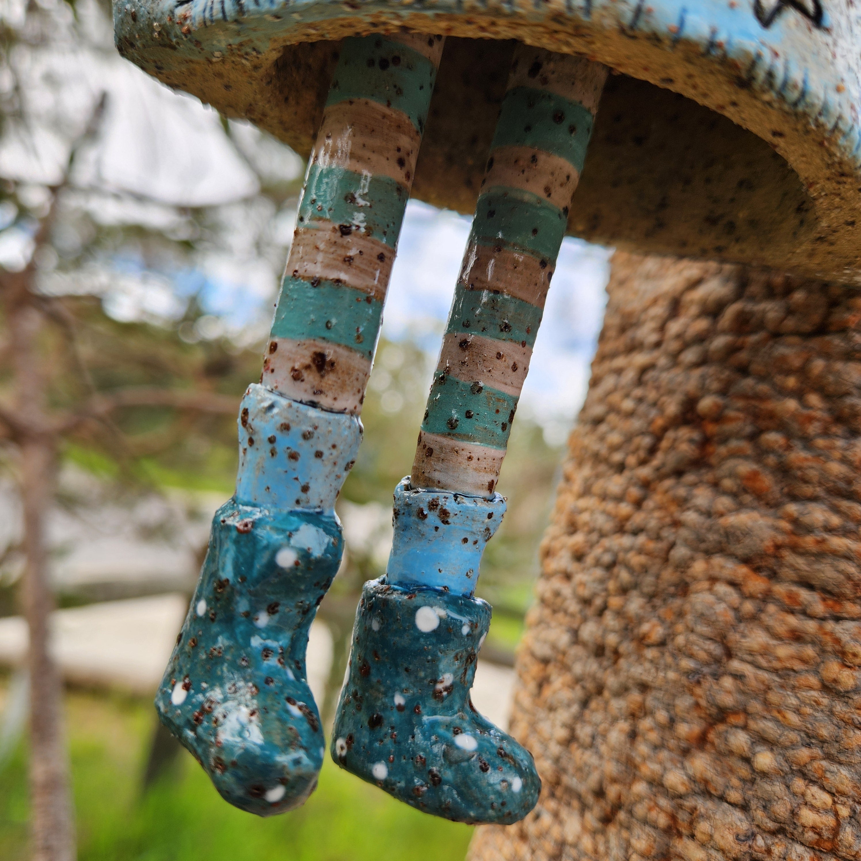 Clay windchime, little girl, stars, spots