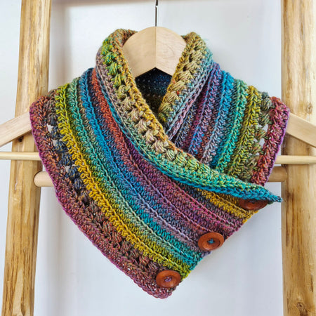 Ladies Neck warmer | Cowl | Scarf | Coloured | Adult | Vintage | Crochet | Buttoned