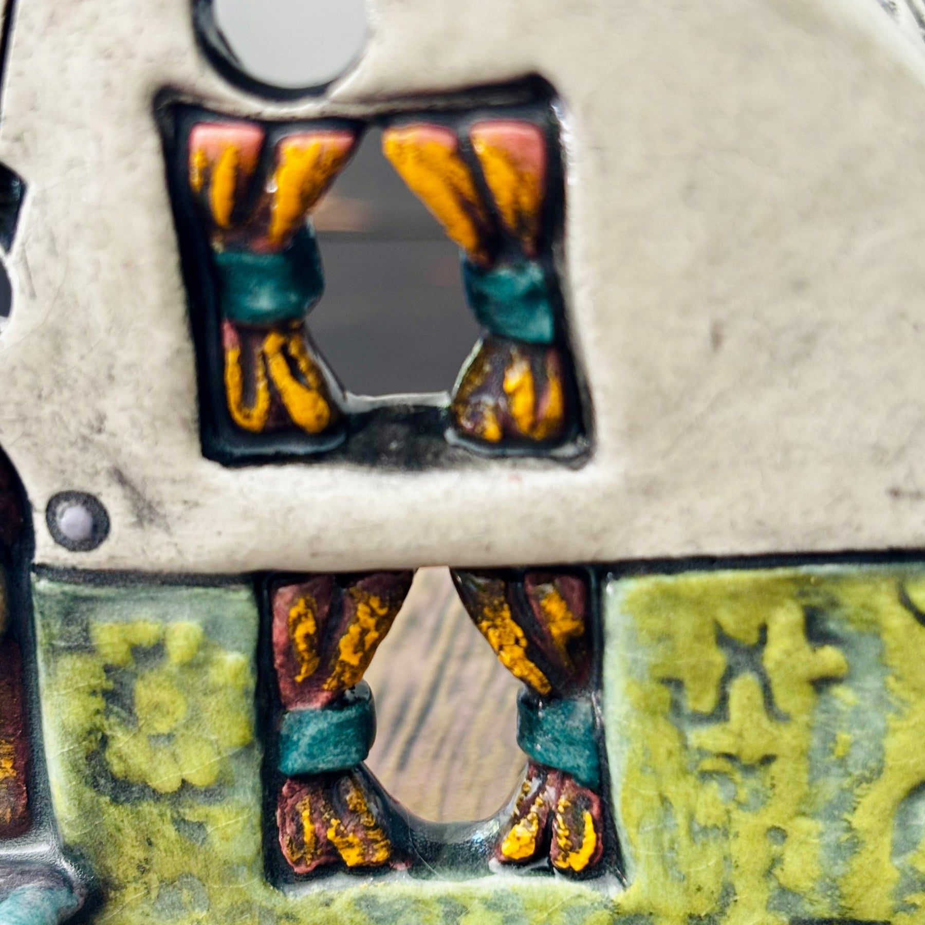 Handmade Ceramic Caravan Tea Light Lantern (Green)