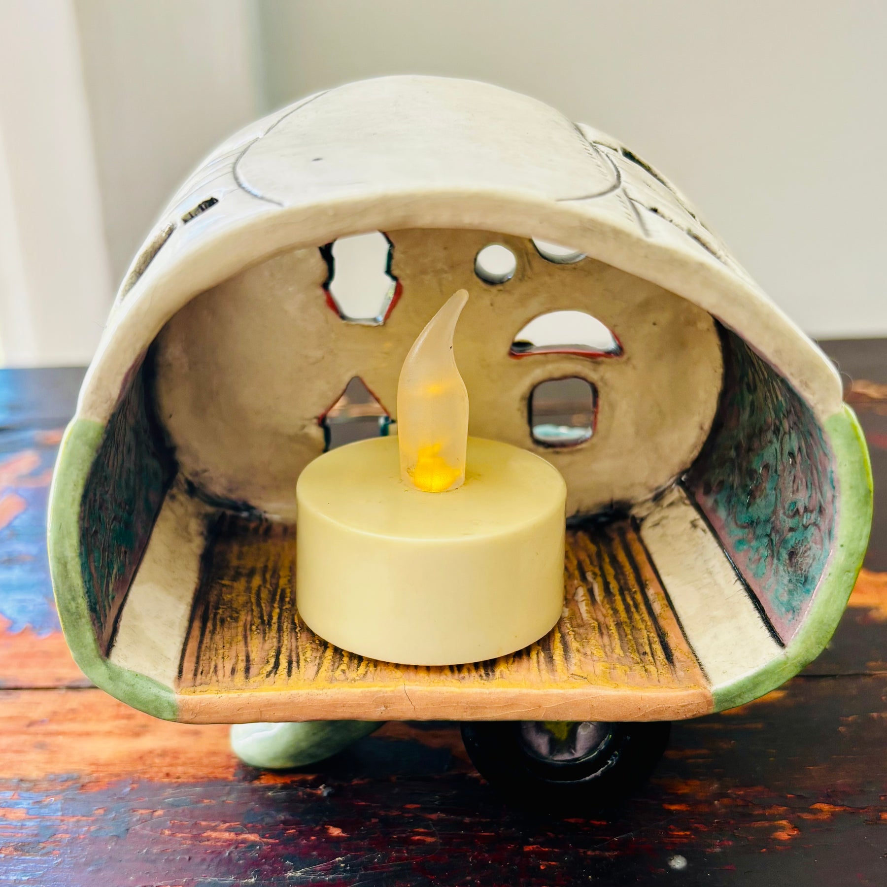 Handmade Ceramic Caravan Tea Light Lantern (Green)