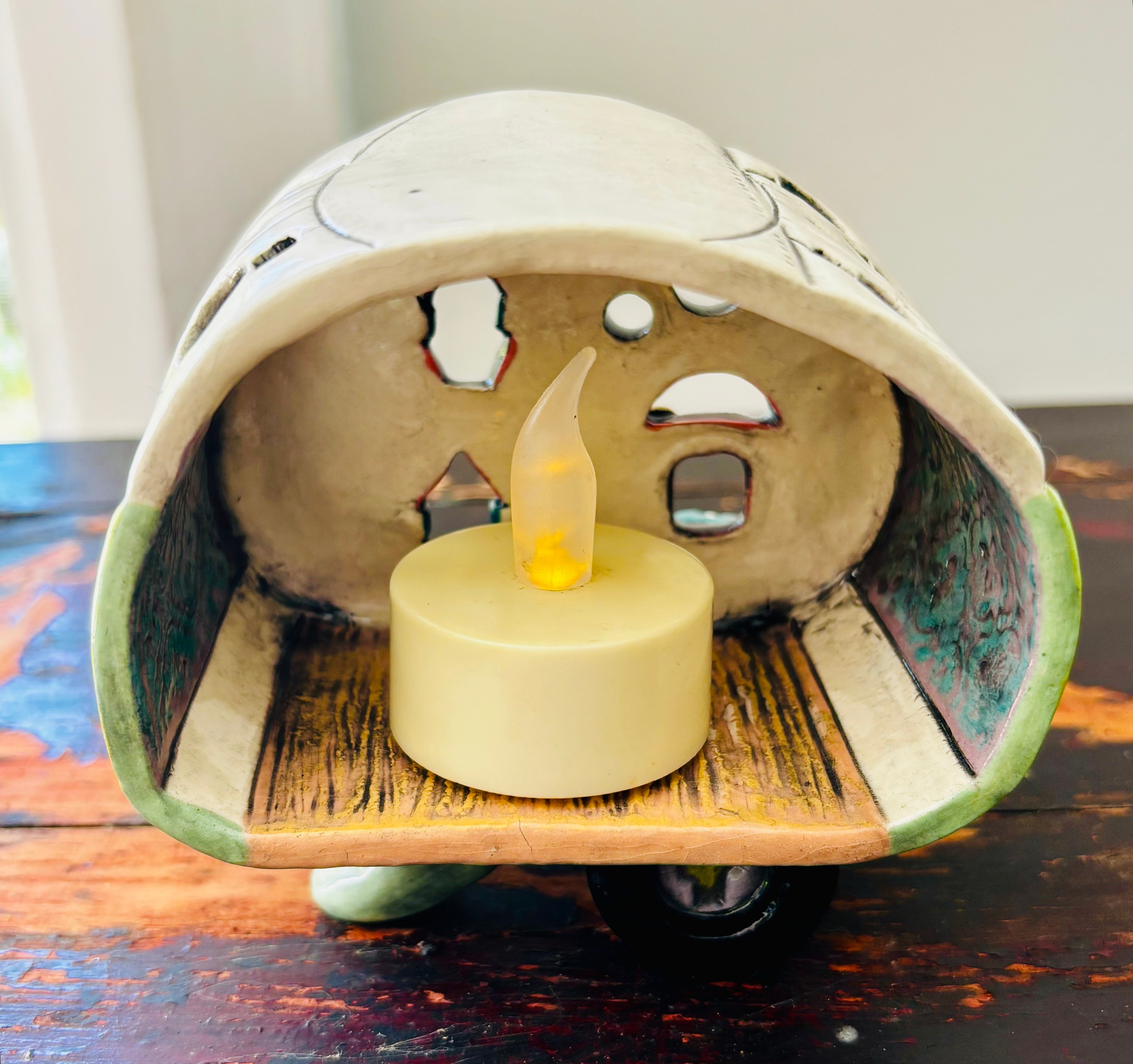 Handmade Ceramic Caravan Tea Light Lantern (Green)