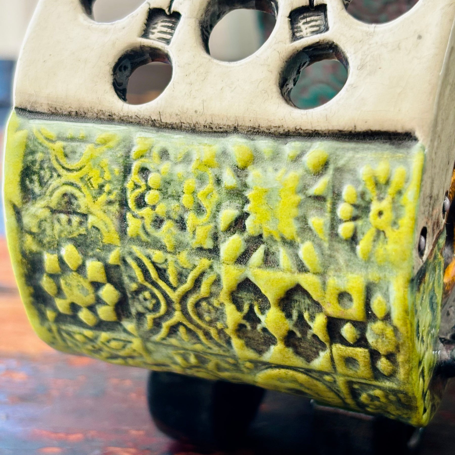 Handmade Ceramic Caravan Tea Light Lantern (Green)