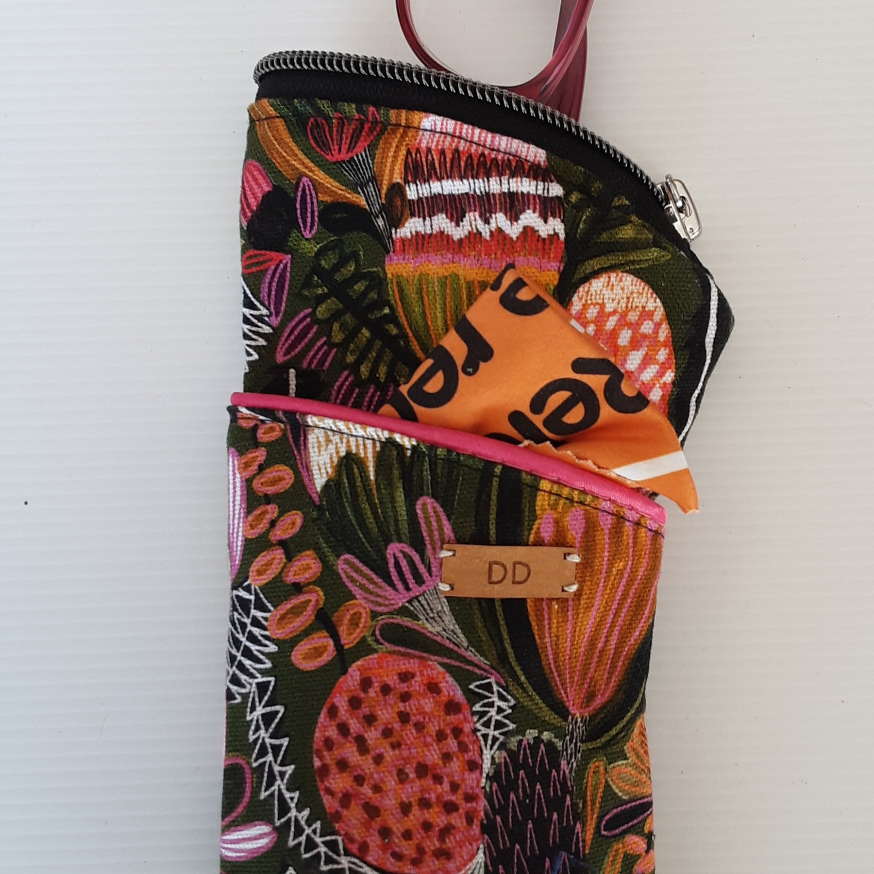 Handmade Padded Sunglass Case, Zippered Eyeglass Pouch, Aussie Floral print
