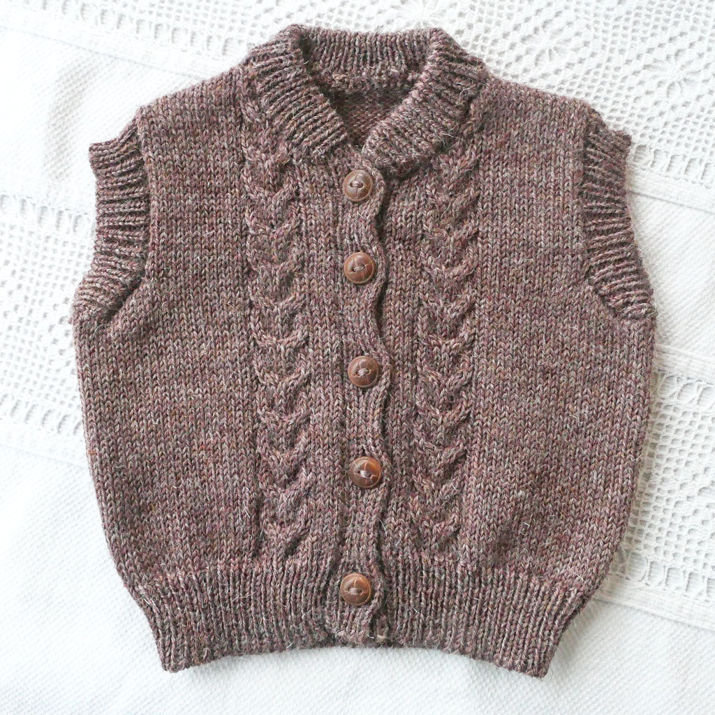 Cardigan/vest, size 00-0, handmade, wool, sleeveless, one only