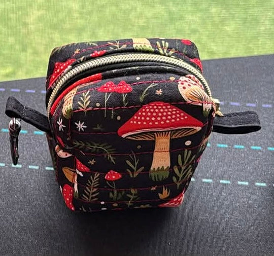 Itty Bitty Box Pouch