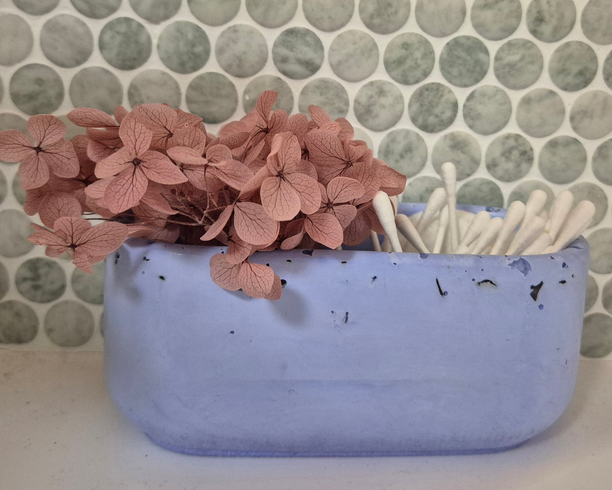 Pale blue concrete bowl candle with quartz stones and roses