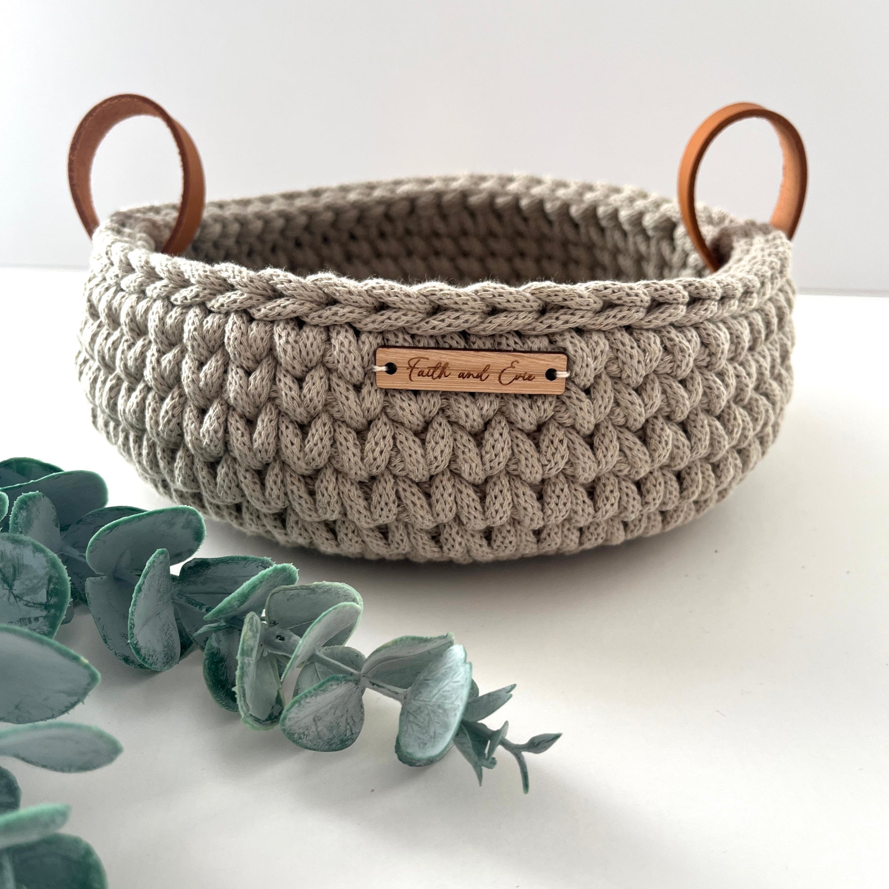 Crochet basket with handles - colour Pale Olive