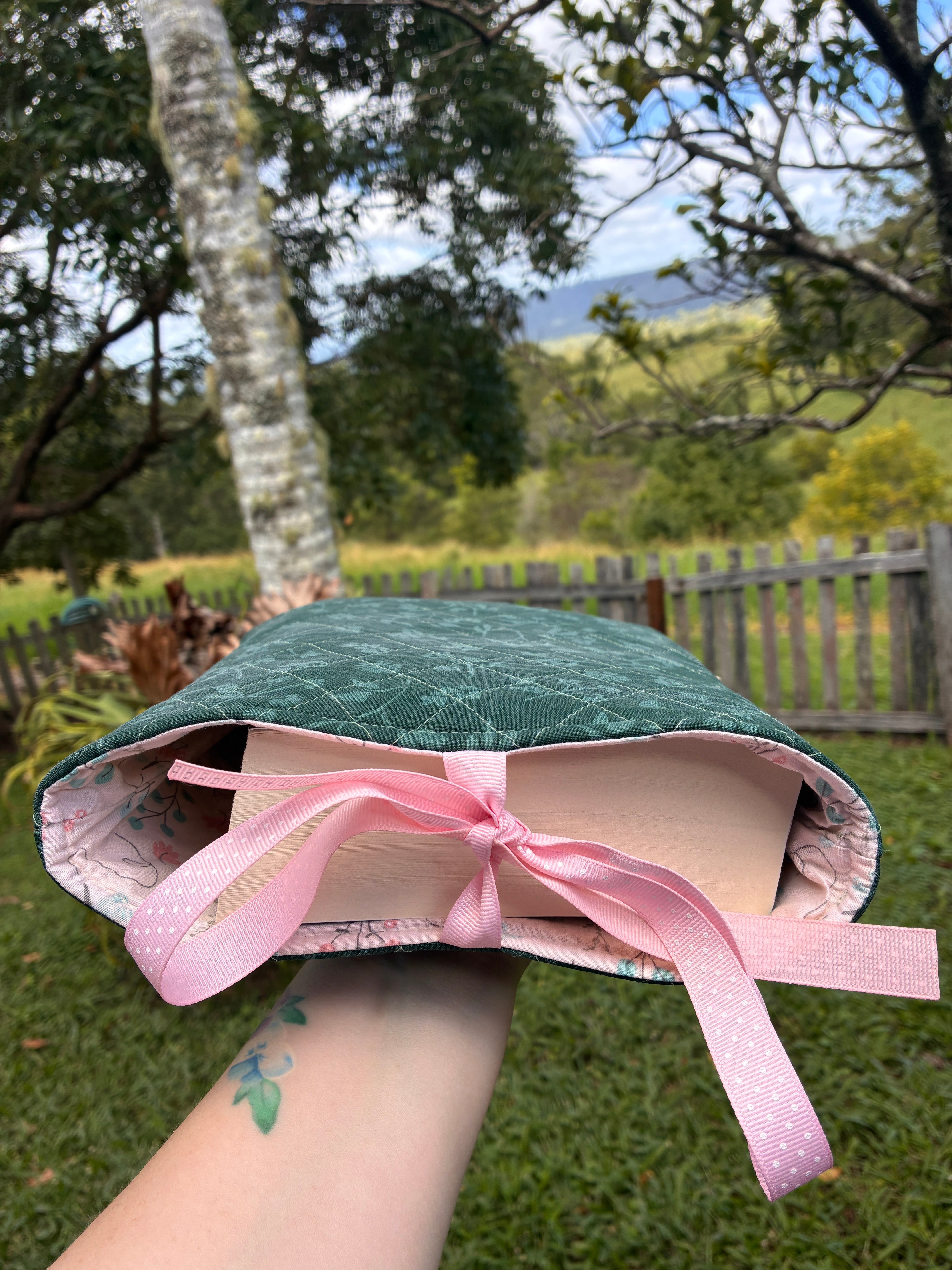 Large Book Sleeve (Green Floral)