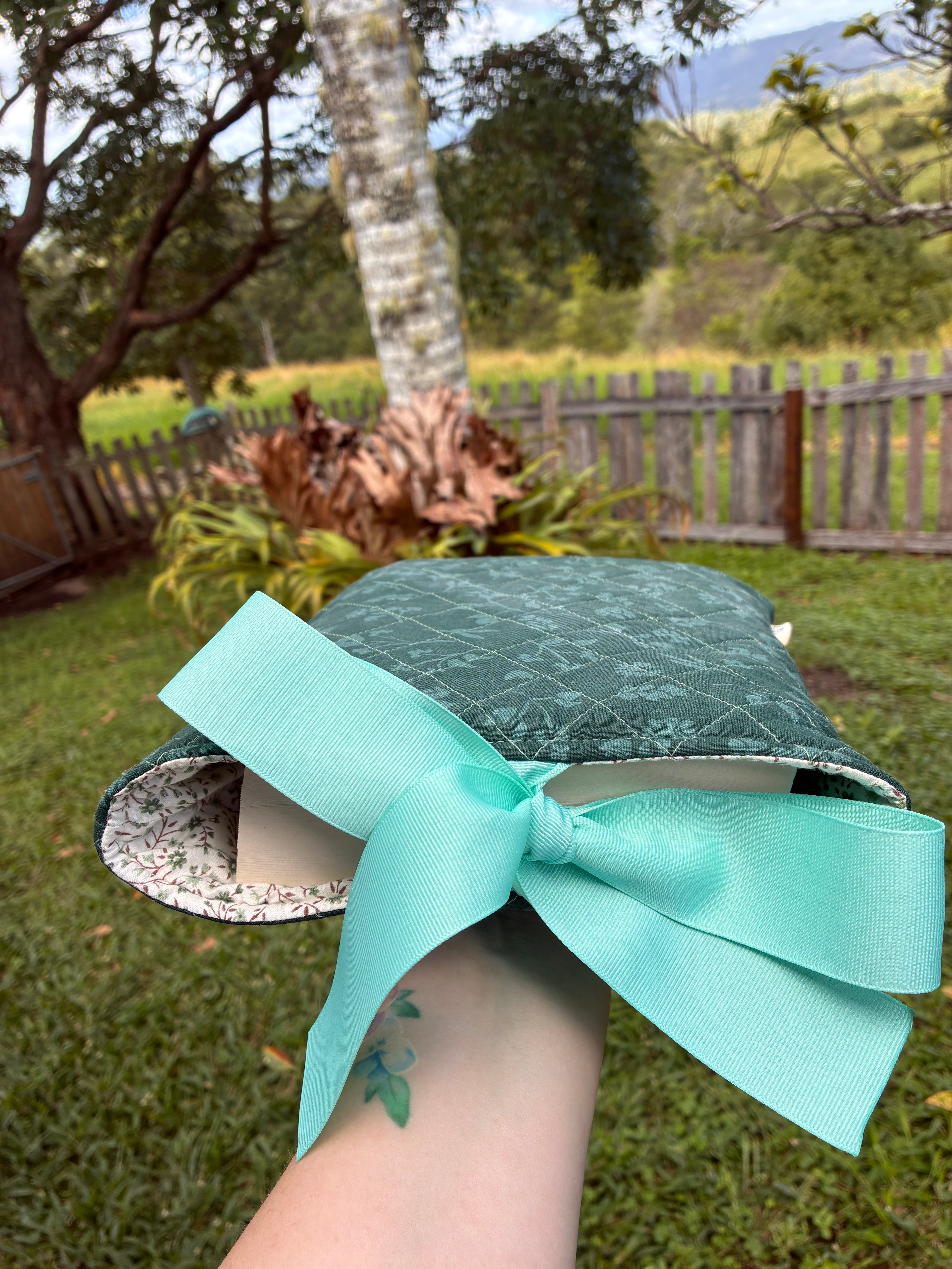 Large Book Sleeve (Green Floral)